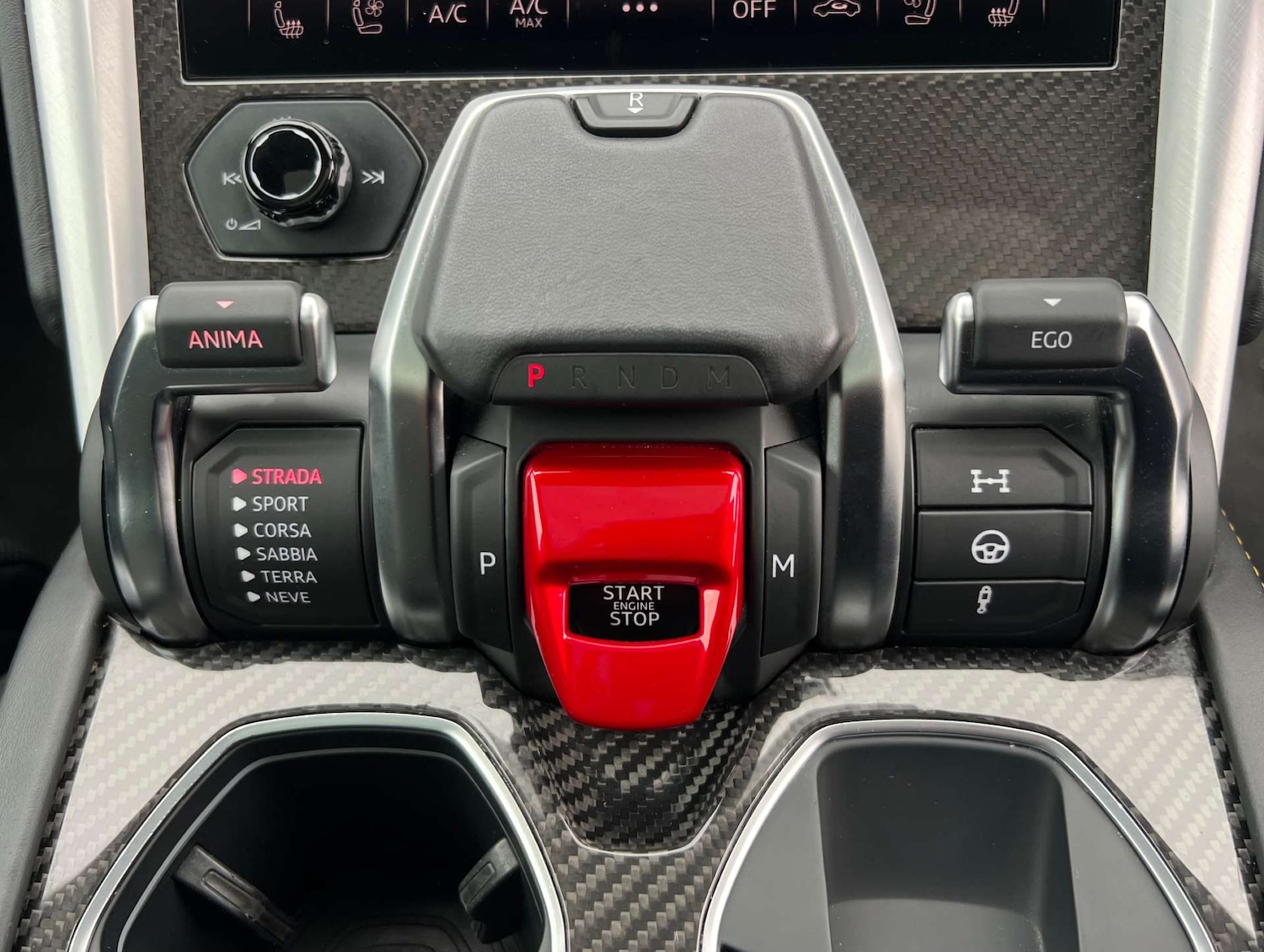 Used Lamborghini Urus 2019 for sale - 76776824: Photo 63