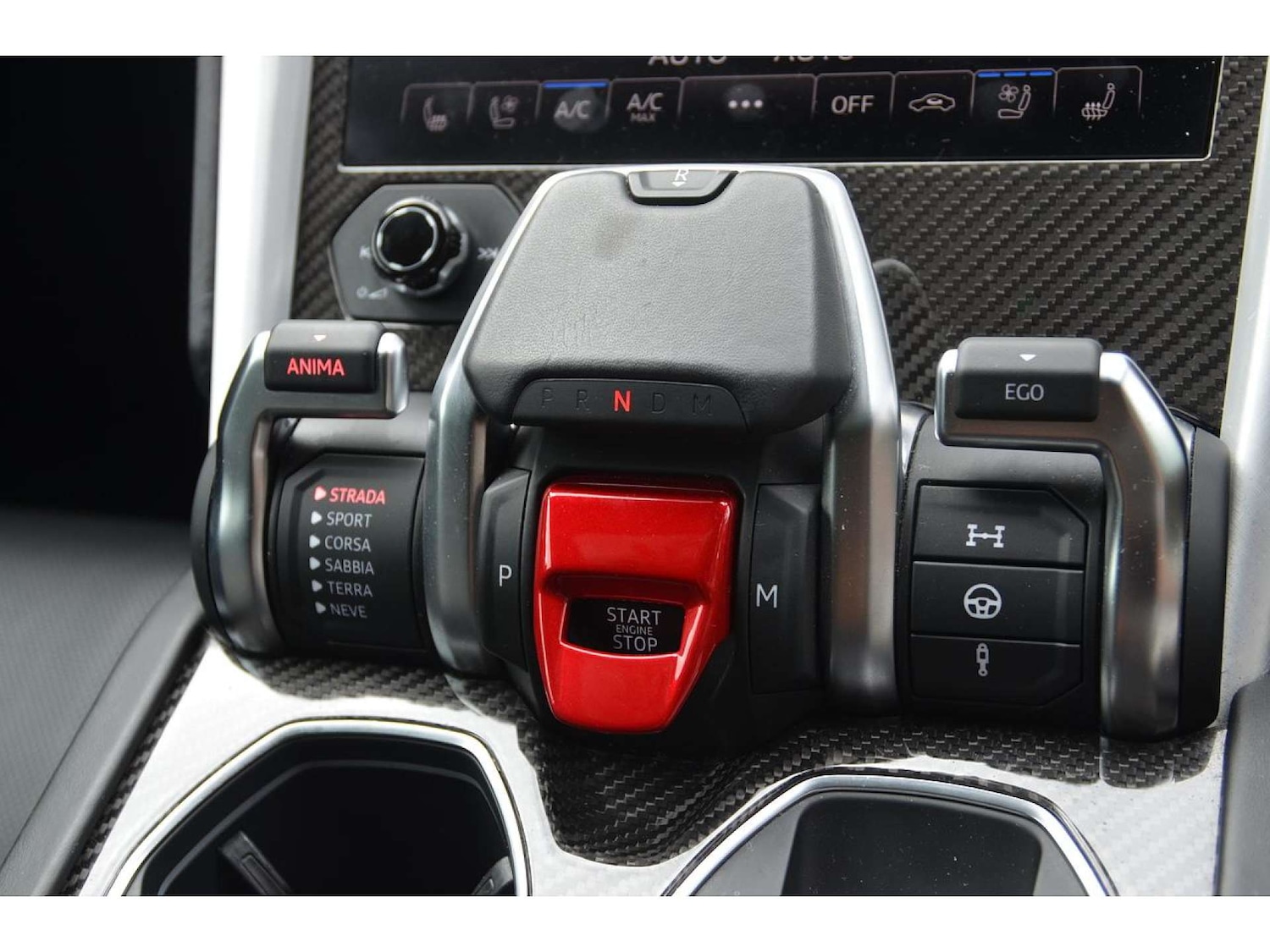 Used Lamborghini Urus 2019 for sale - 76776824: Photo 67