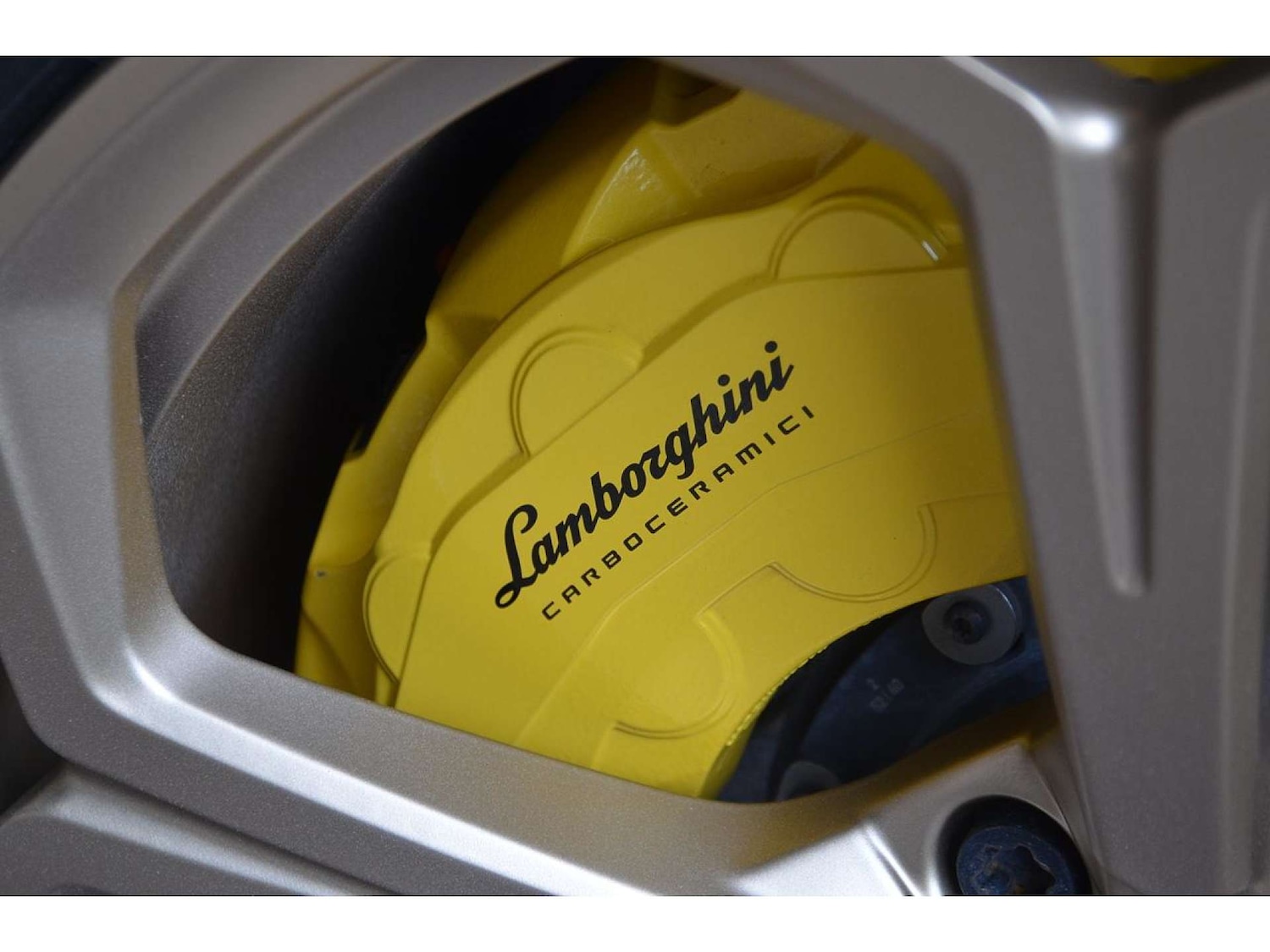 Used Lamborghini Urus 2019 for sale - 76776824: Photo 83