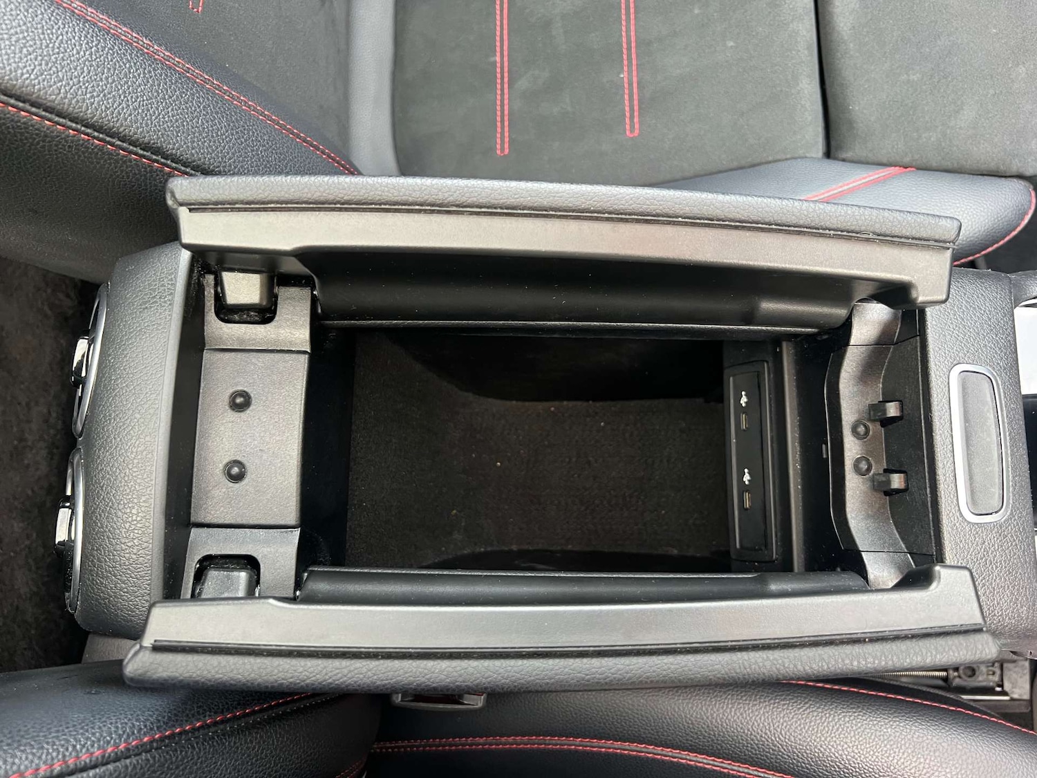 Used Mercedes-Benz GLB 2021 for sale - 76776869: Photo 41