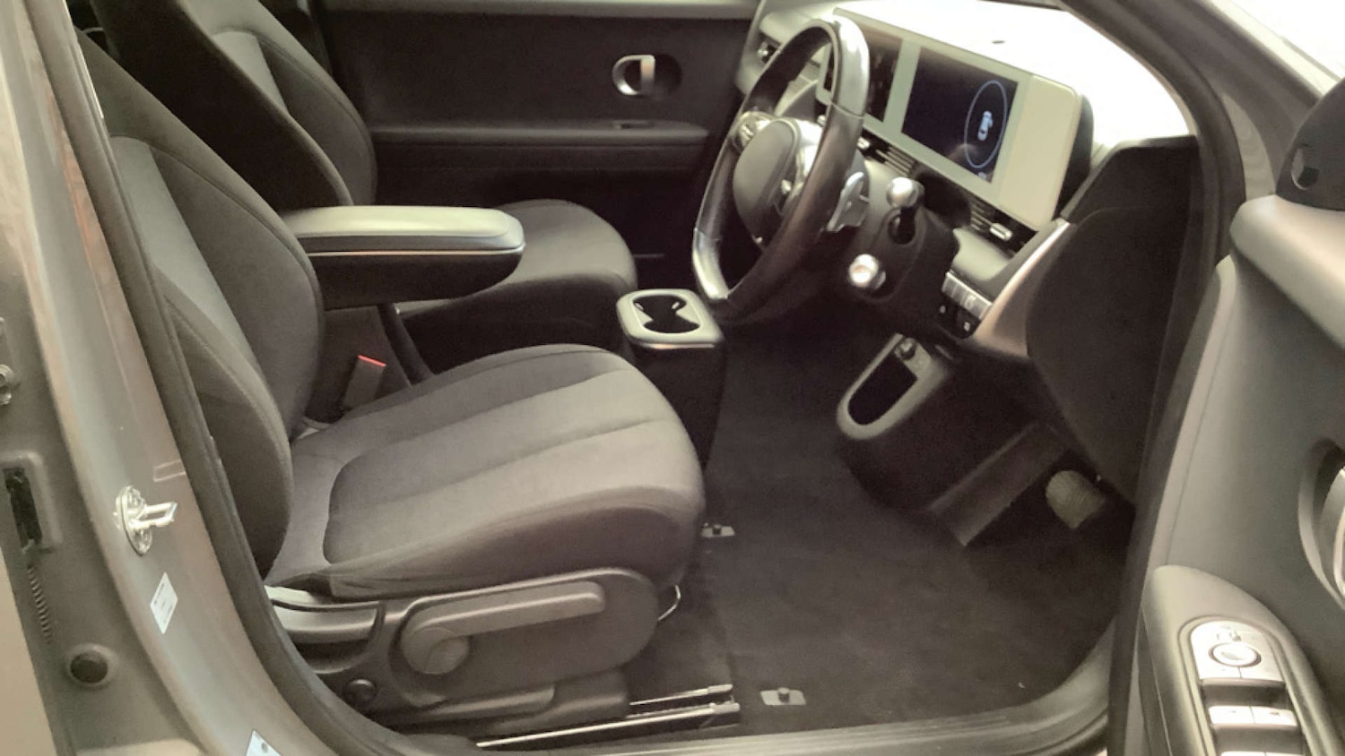 Used Hyundai IONIQ 5 2022 for sale - 76776855: Photo 2