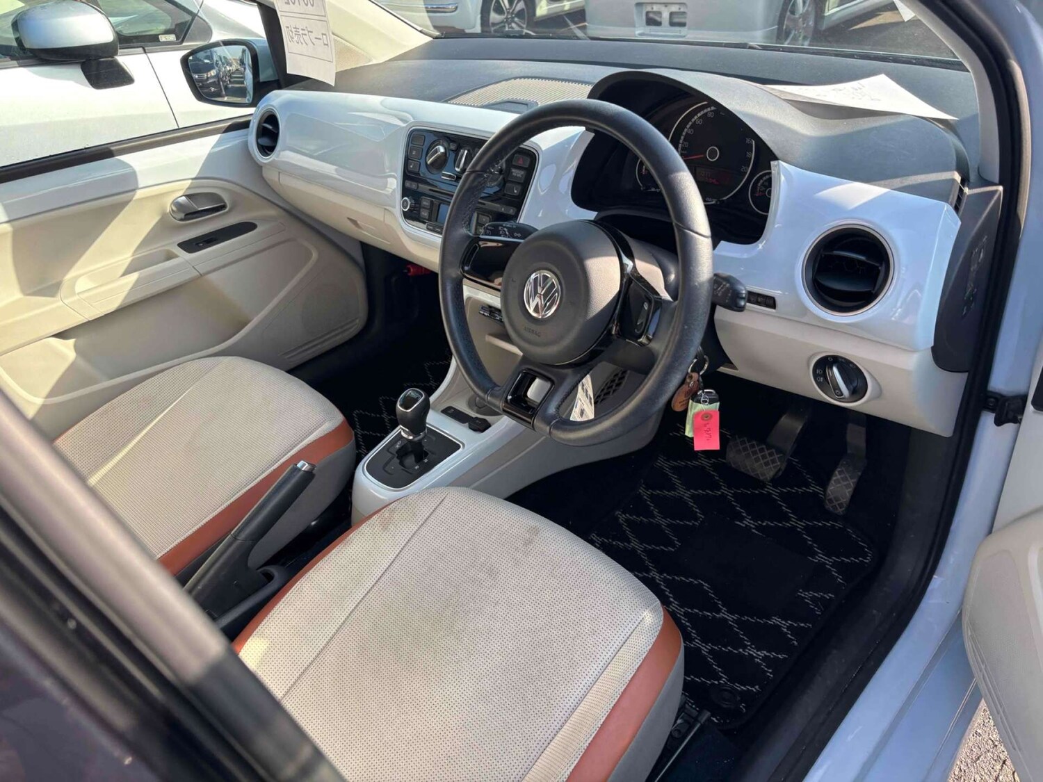 Used Volkswagen up! 2013 for sale - 77339218: Photo 12