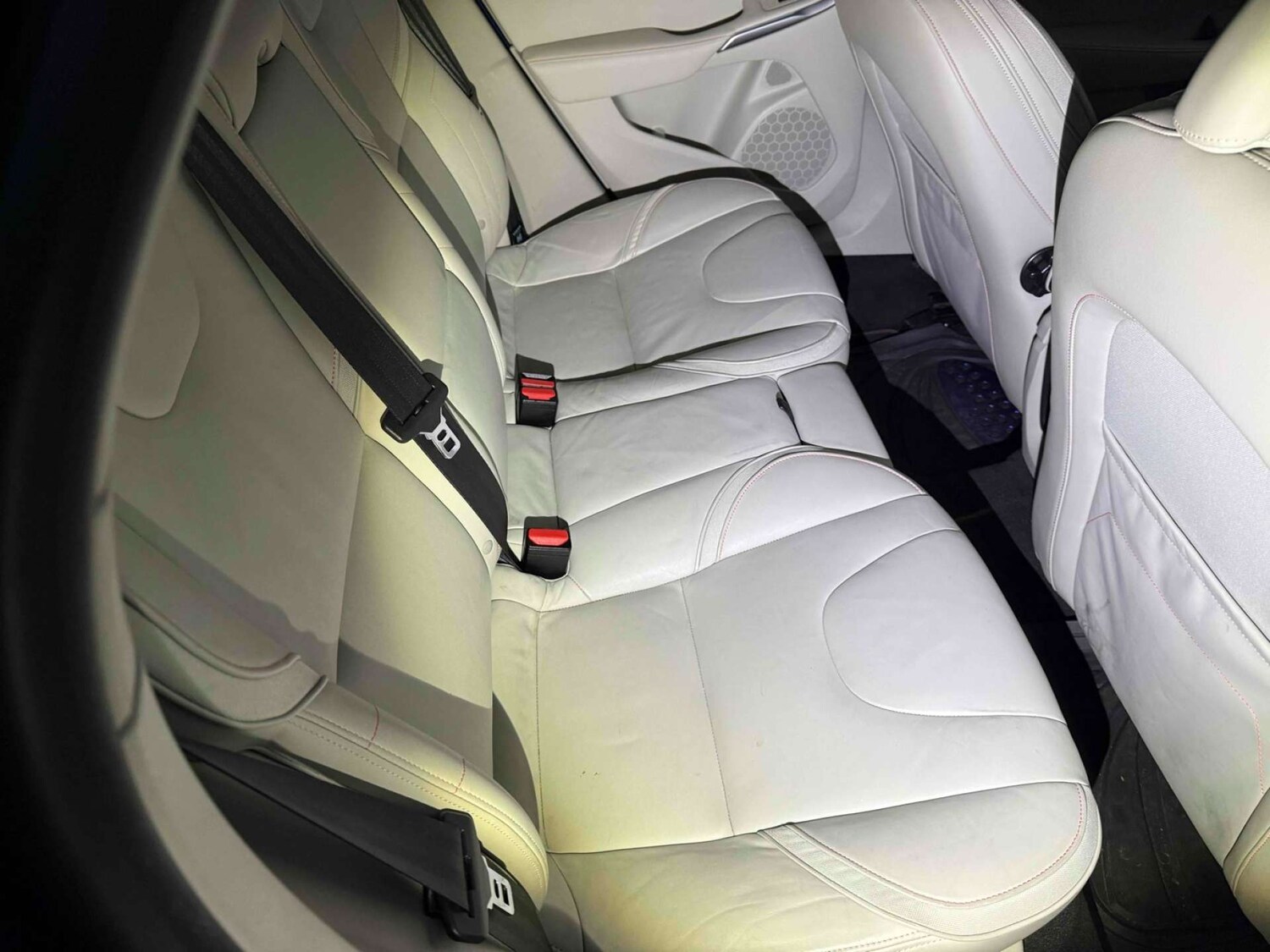 Used Volvo V40 2015 for sale - 78167936: Photo 14