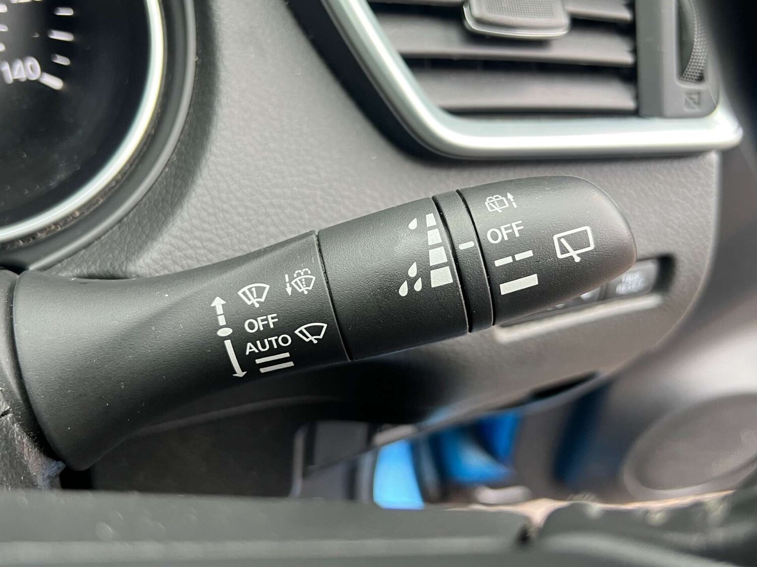 Used Nissan Qashqai 2019 for sale - 77469798: Photo 32