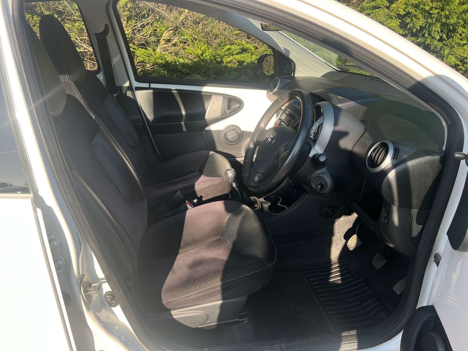 Used Toyota AYGO 2012 for sale - 77749040: Photo 17