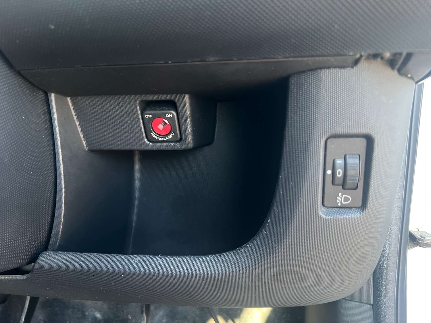 Used Toyota AYGO 2012 for sale - 77749040: Photo 21