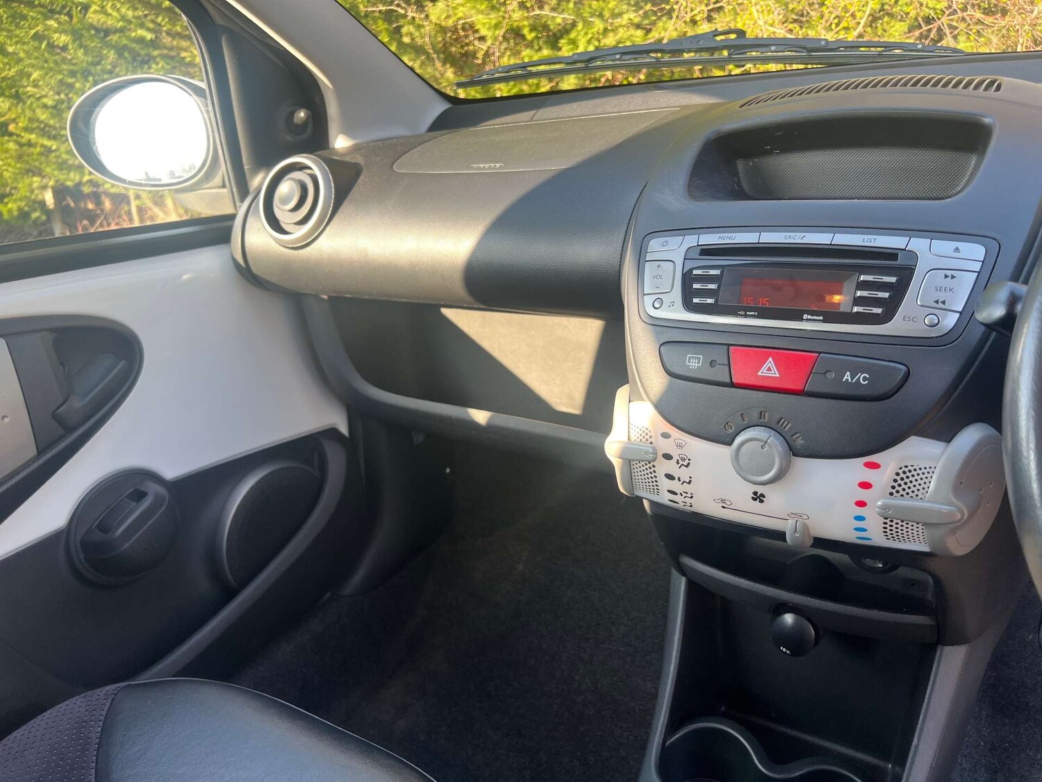 Used Toyota AYGO 2012 for sale - 77749040: Photo 29