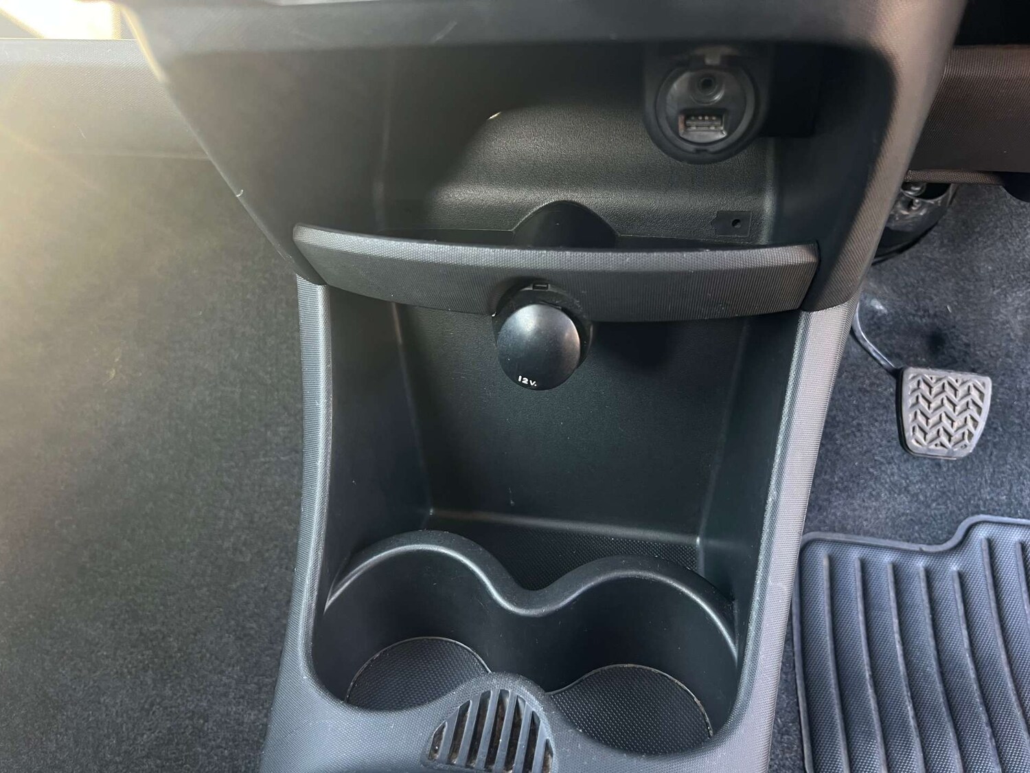 Used Toyota AYGO 2012 for sale - 77749040: Photo 32