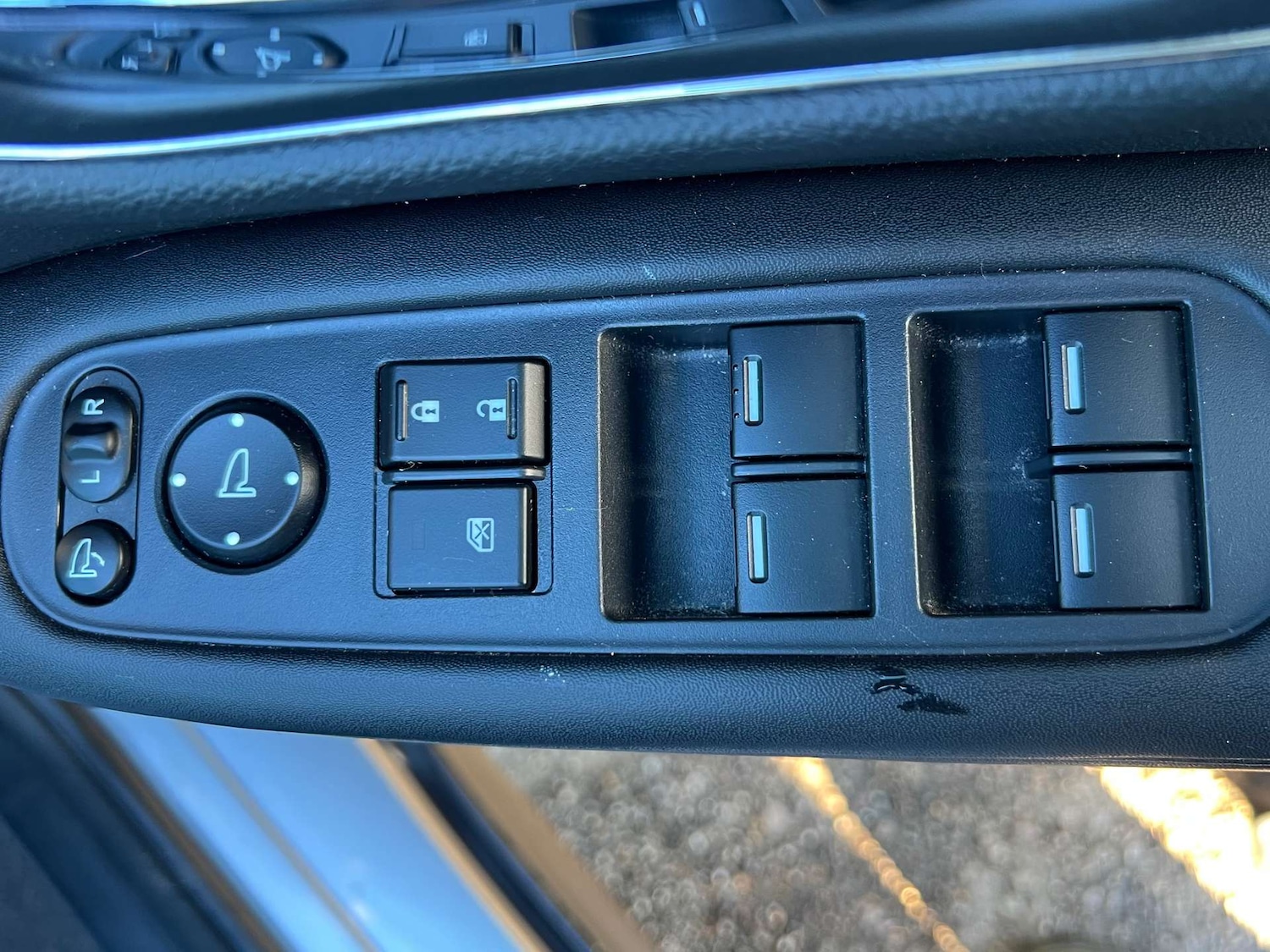 Used Honda HR-V 2017 for sale - 77096048: Photo 14