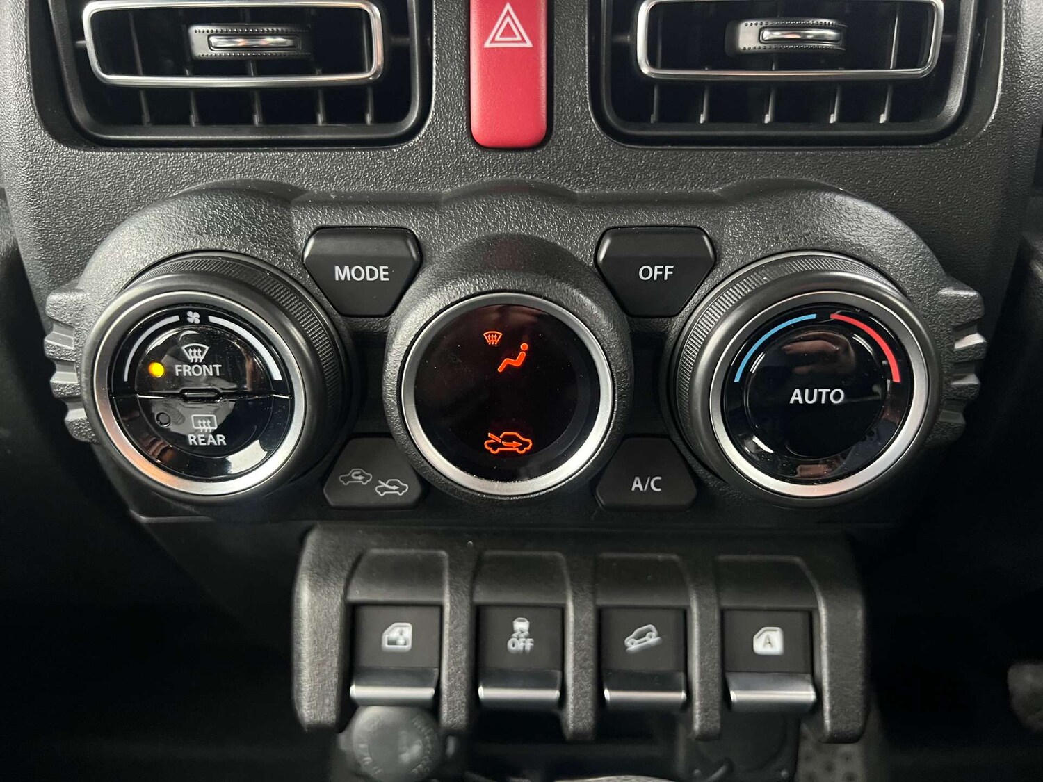 Used Suzuki Jimny 2019 for sale - 76949857: Photo 33