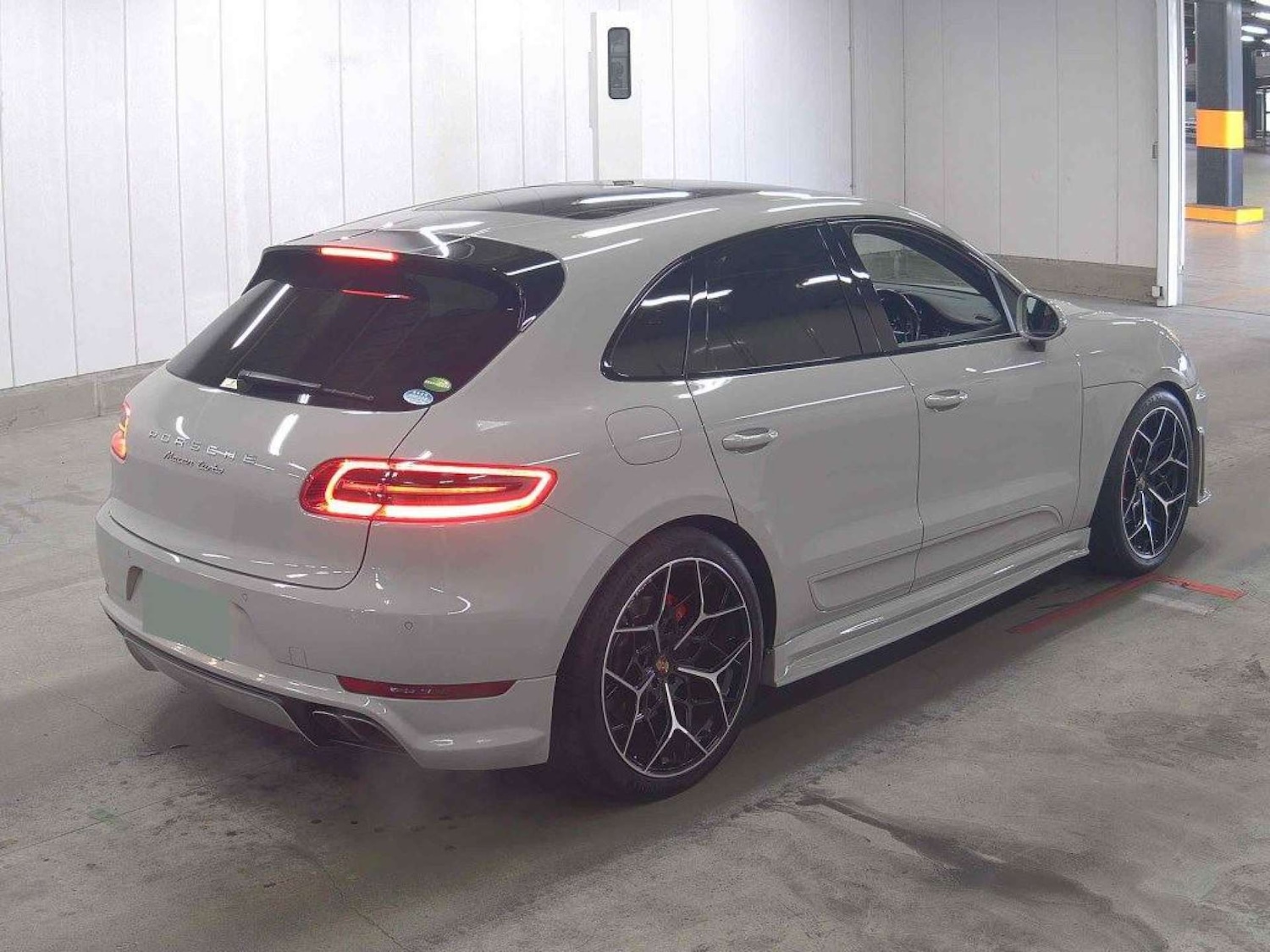Used Porsche Macan 2015 for sale - 78152366: Photo 8