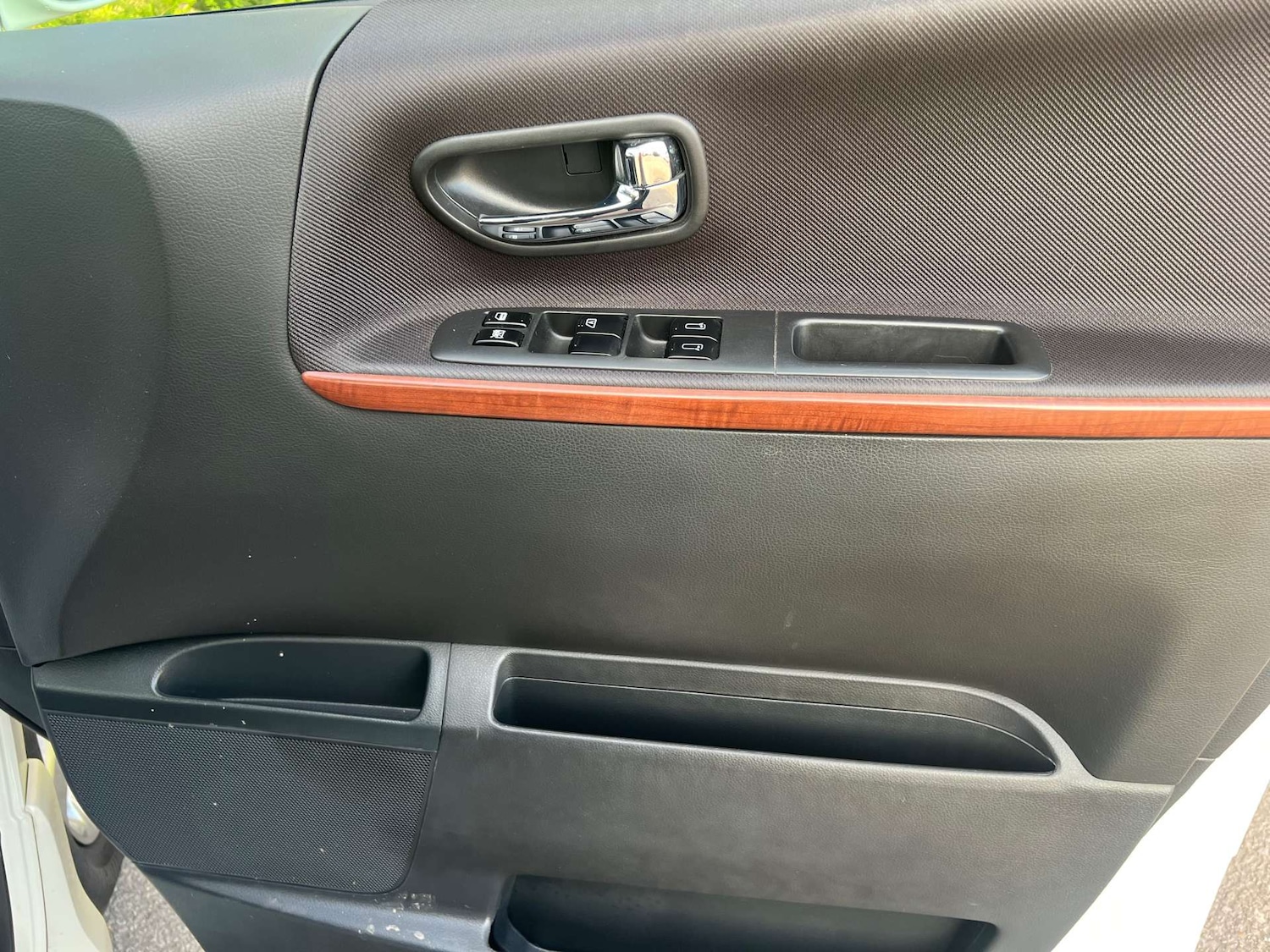 Used Nissan Elgrand 2020 for sale - 77735044: Photo 15