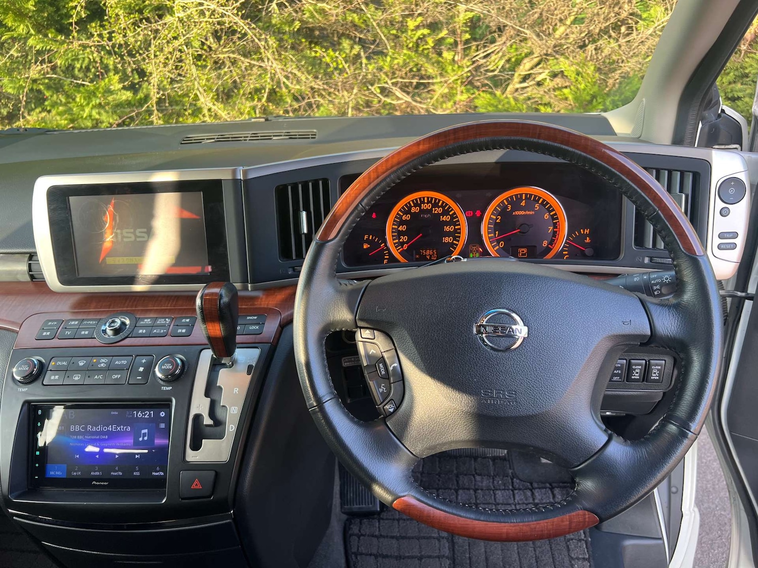 Used Nissan Elgrand 2020 for sale - 77735044: Photo 25