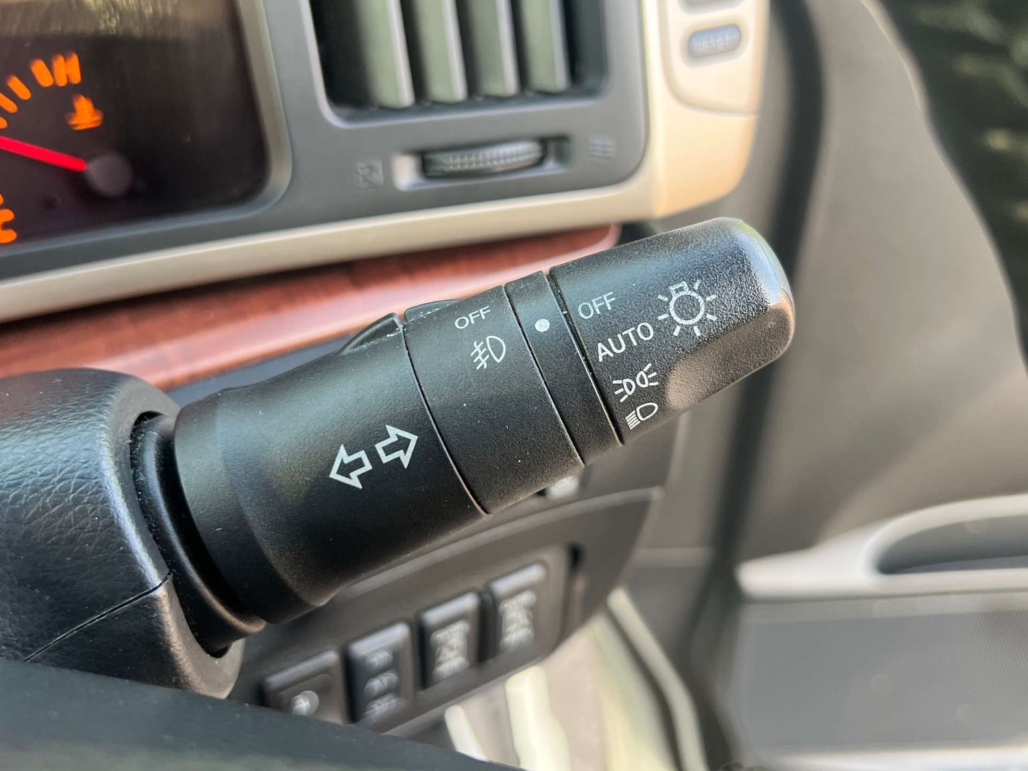 Used Nissan Elgrand 2020 for sale - 77735044: Photo 29