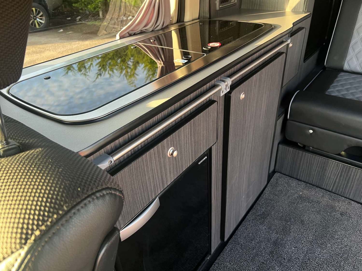 Used Nissan Elgrand 2020 for sale - 77735044: Photo 43