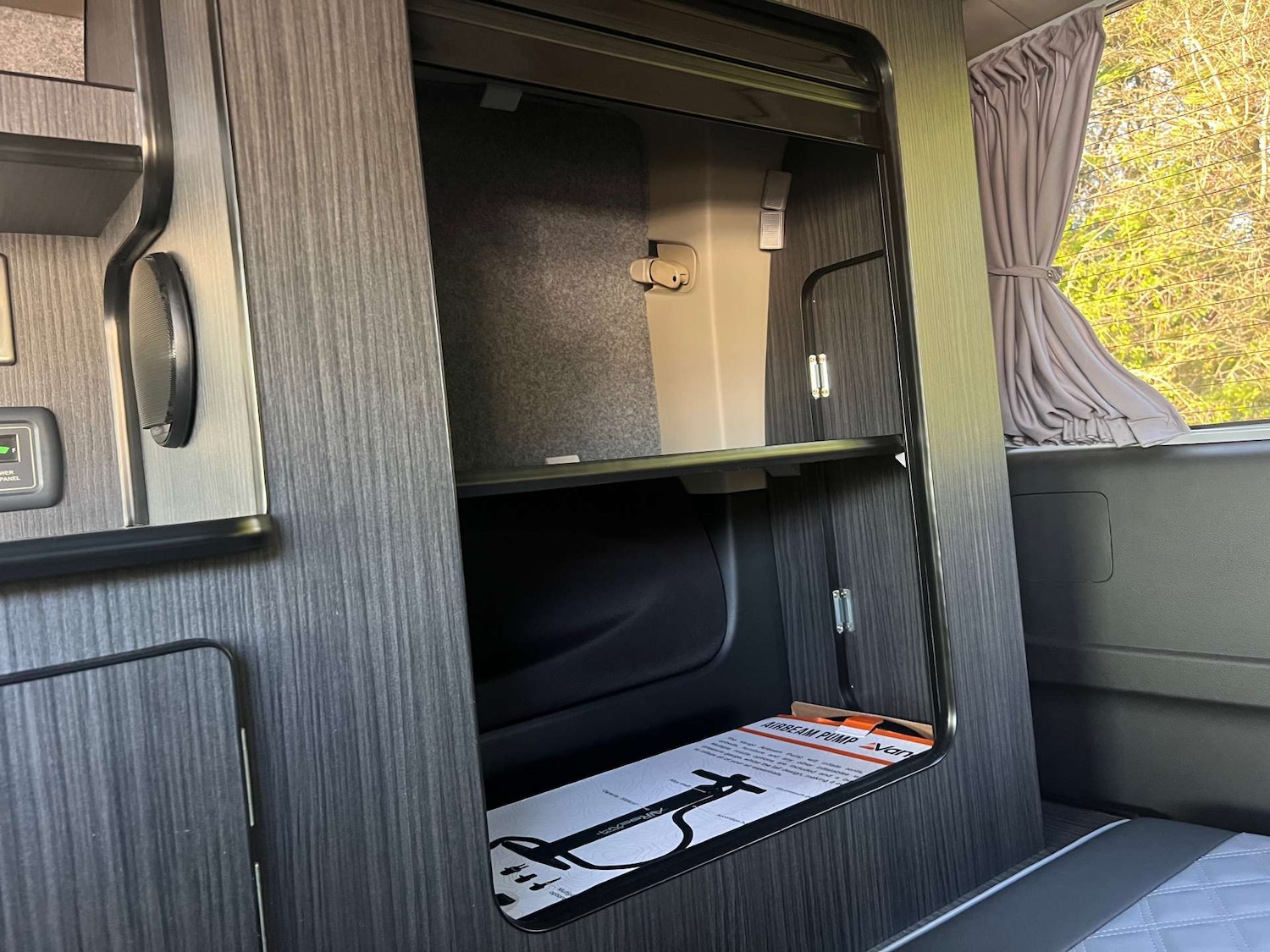 Used Nissan Elgrand 2020 for sale - 77735044: Photo 49