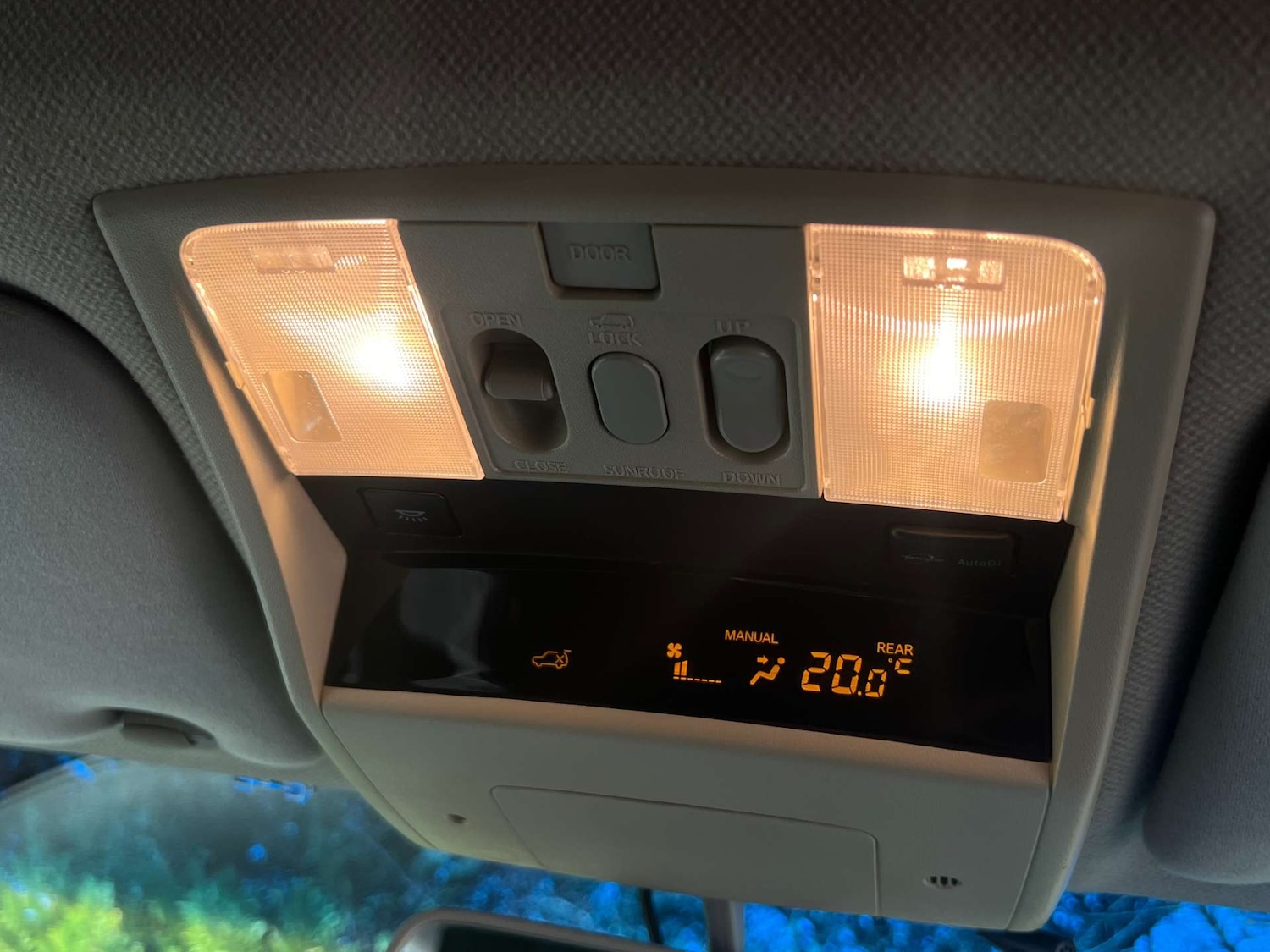 Used Nissan Elgrand 2020 for sale - 77735044: Photo 62