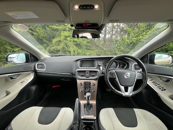 Used Volvo V40 2013 for sale - 78881948: Photo