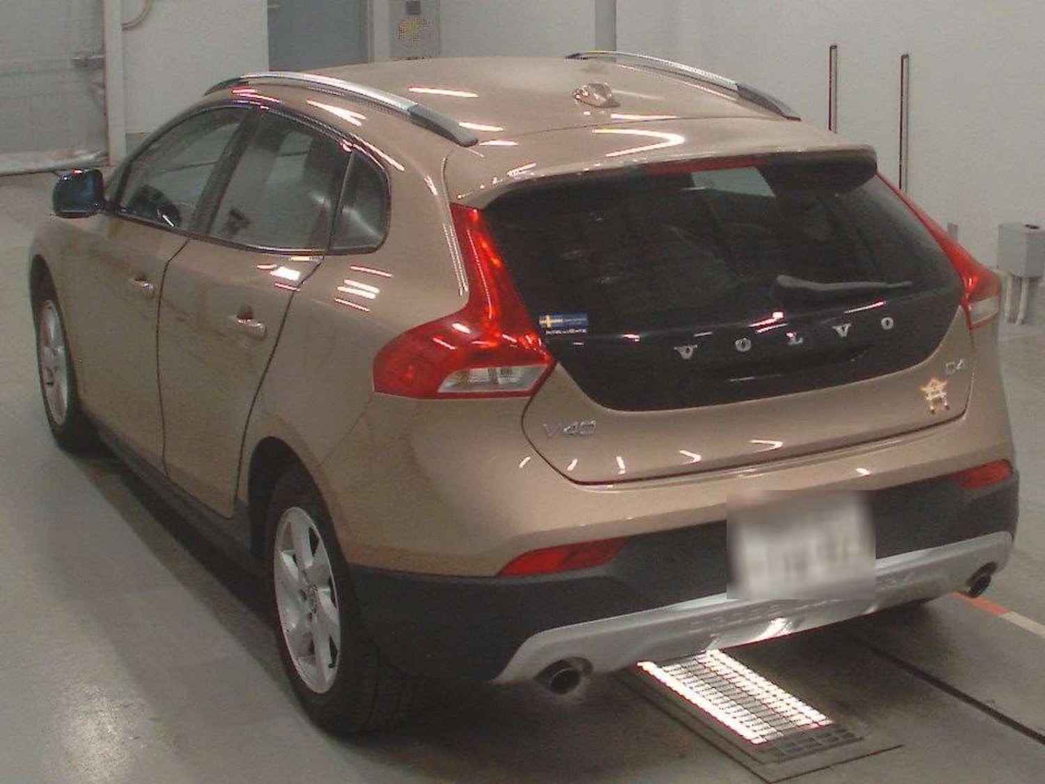 Used Volvo V40 2016 for sale - 77850631: Photo 7