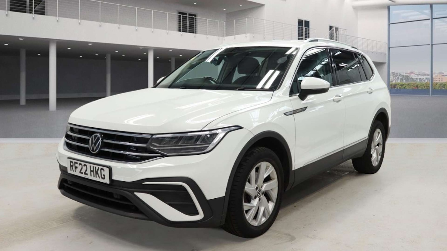 Used Volkswagen Tiguan Allspace 2022 for sale - 76776846: Photo 3