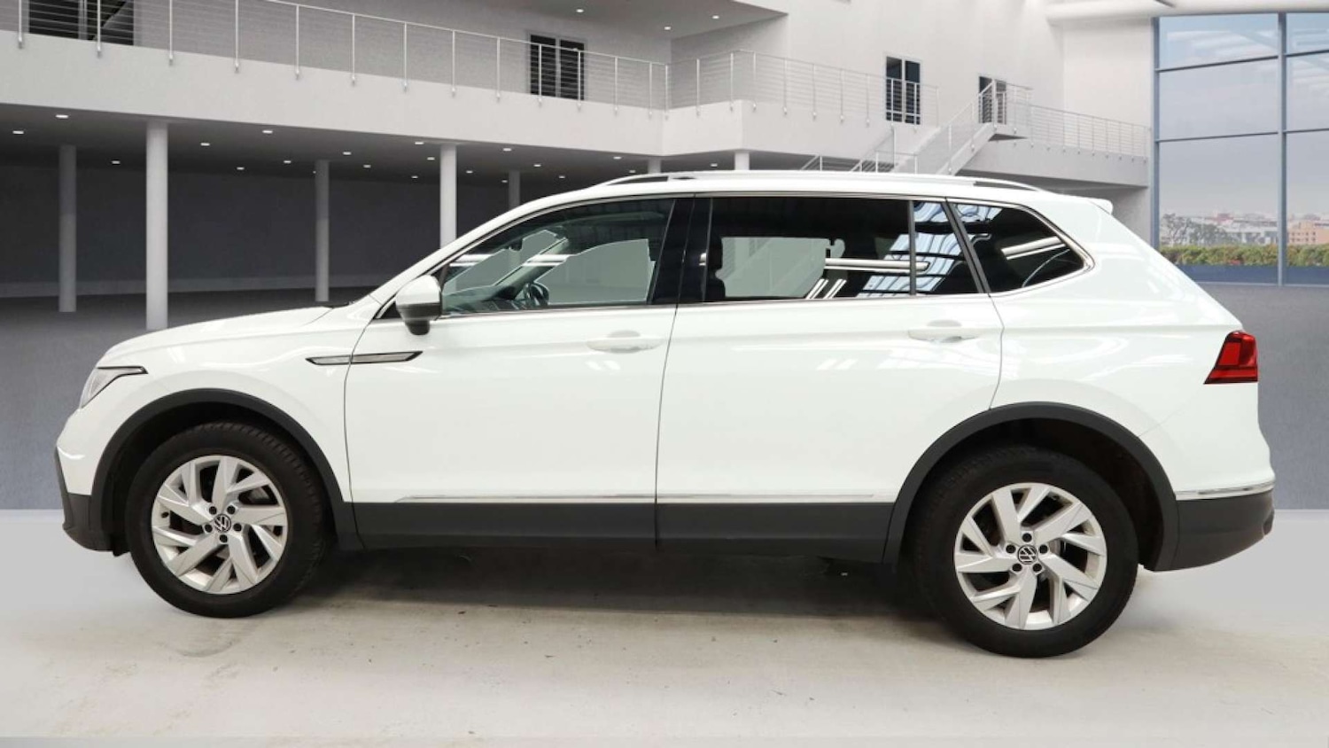 Used Volkswagen Tiguan Allspace 2022 for sale - 76776846: Photo 5
