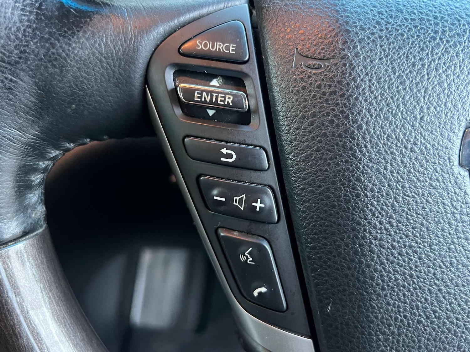 Used Nissan Elgrand 2013 for sale - 76971062: Photo 29