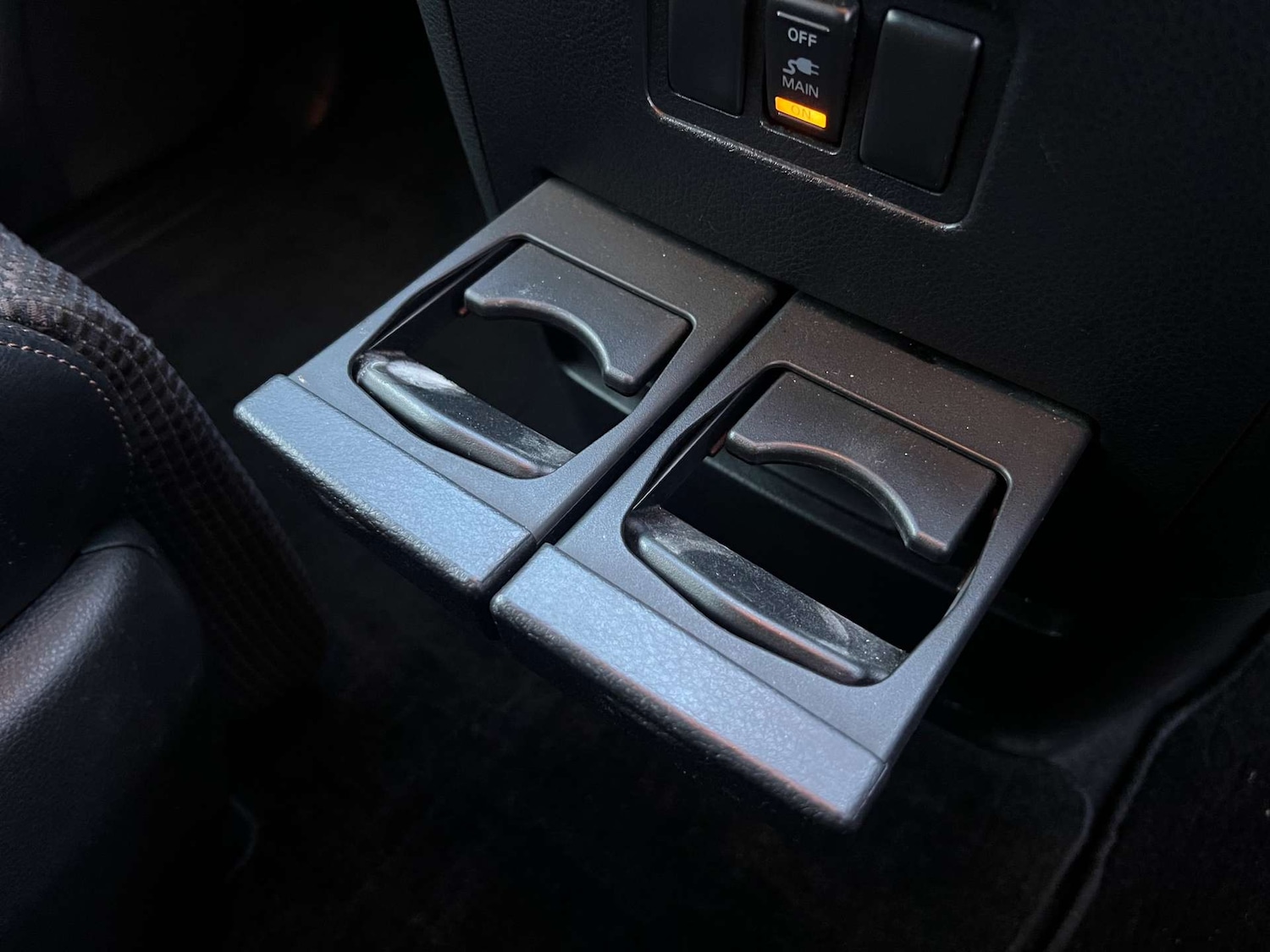 Used Nissan Elgrand 2013 for sale - 76971062: Photo 38