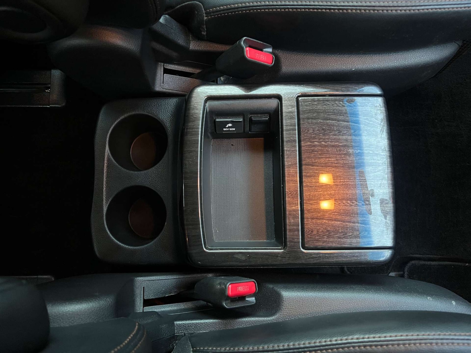 Used Nissan Elgrand 2013 for sale - 76971062: Photo 39