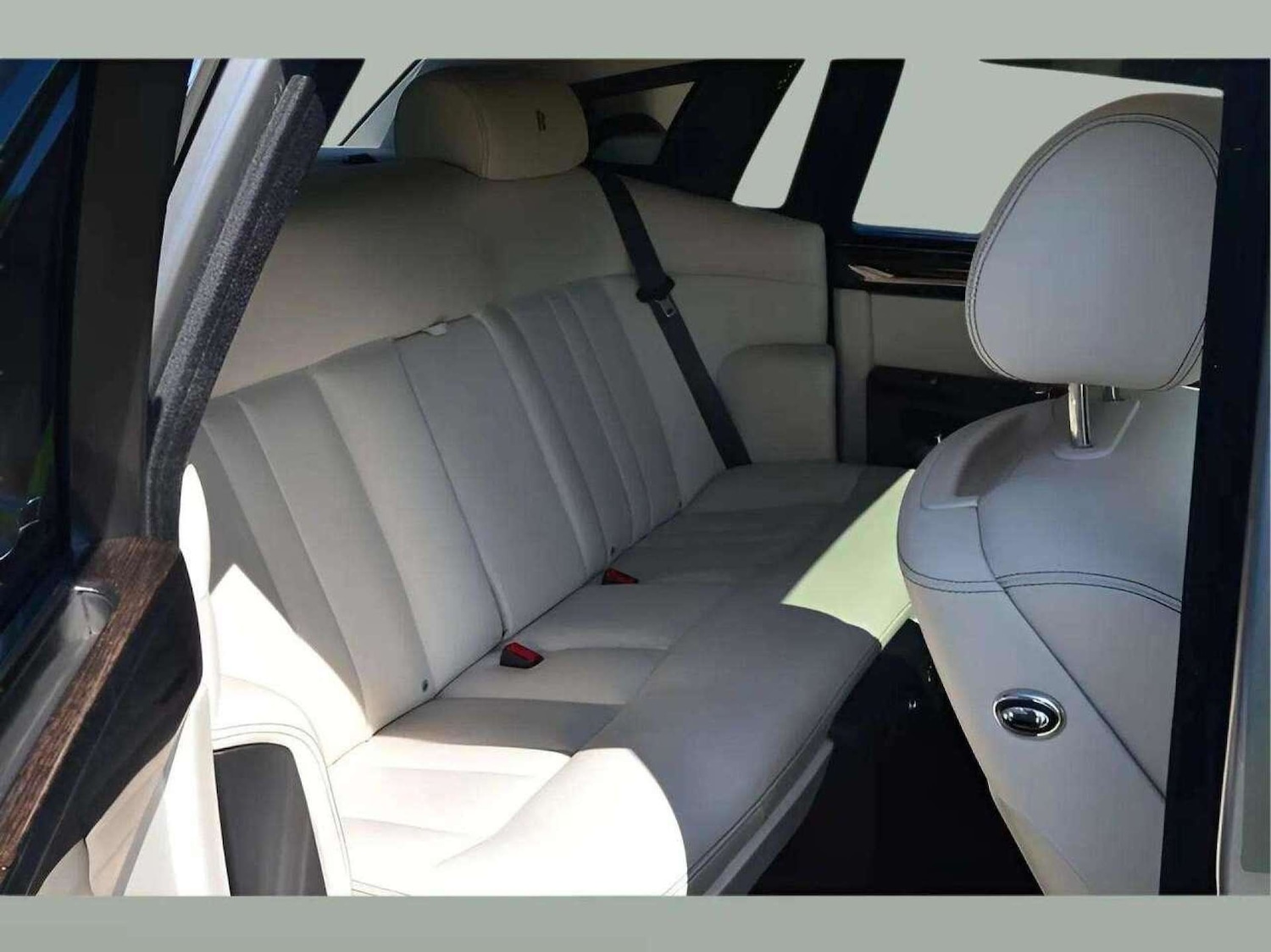 Used Rolls-Royce Phantom 2016 for sale - 76776881: Photo 21