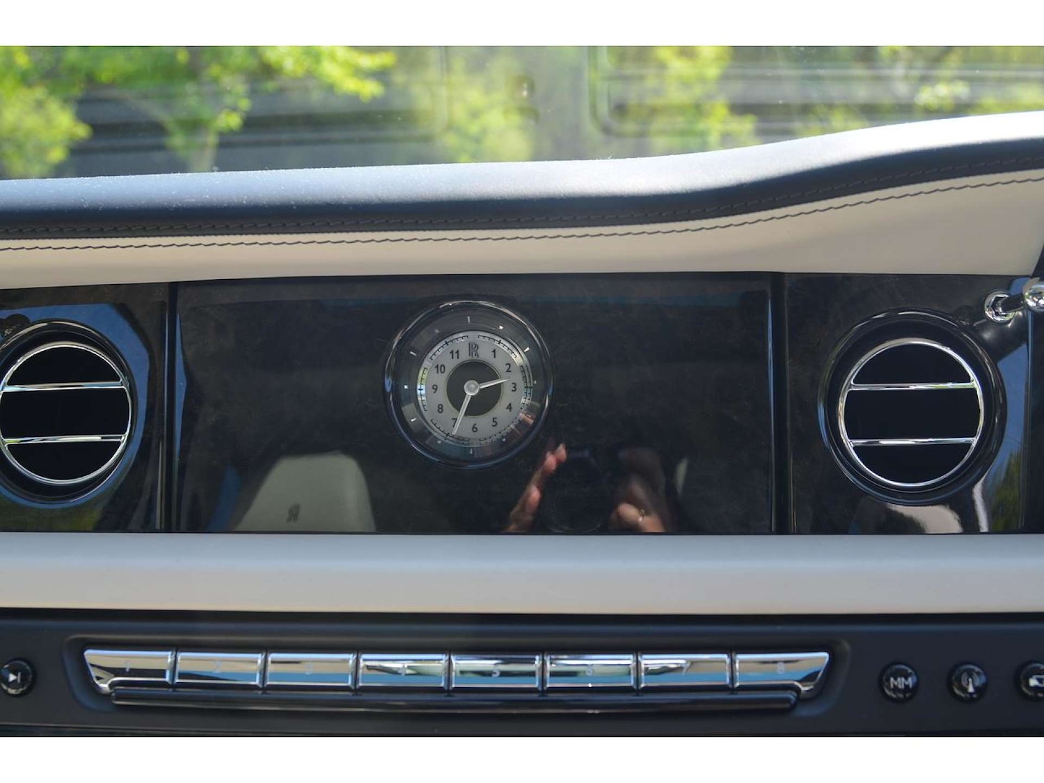 Used Rolls-Royce Phantom 2016 for sale - 76776881: Photo 51