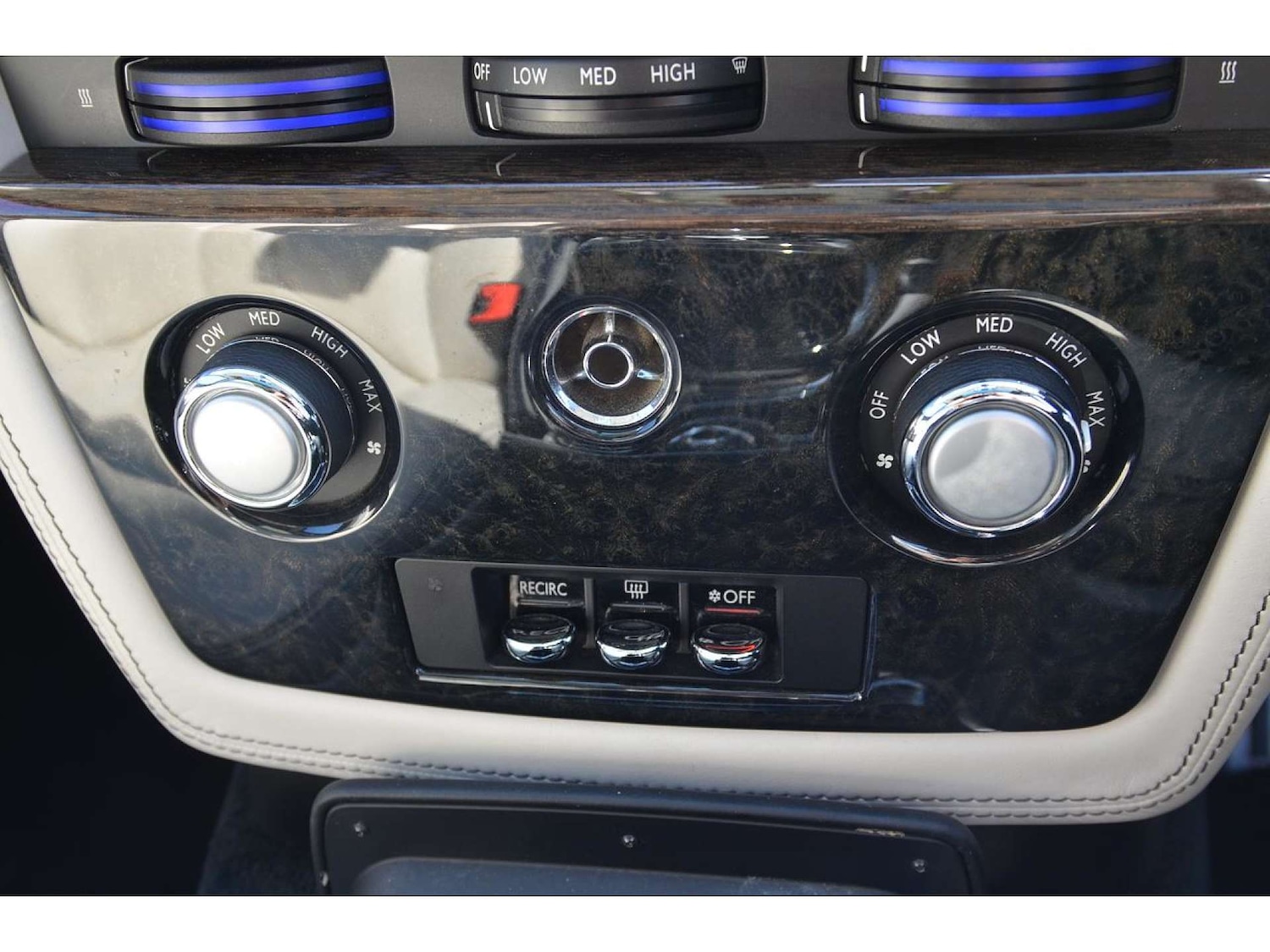 Used Rolls-Royce Phantom 2016 for sale - 76776881: Photo 56