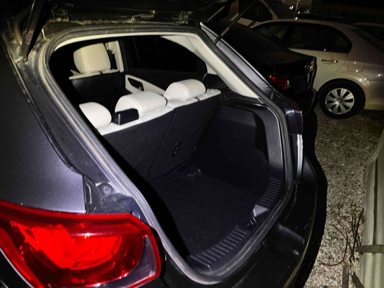 Used Mazda Mazda2 2014 for sale - 76969186: Photo 10