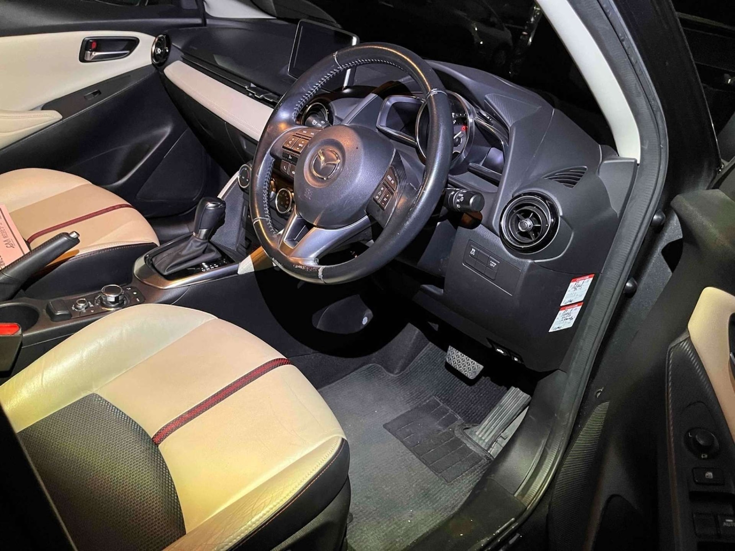 Used Mazda Mazda2 2014 for sale - 76969186: Photo 12