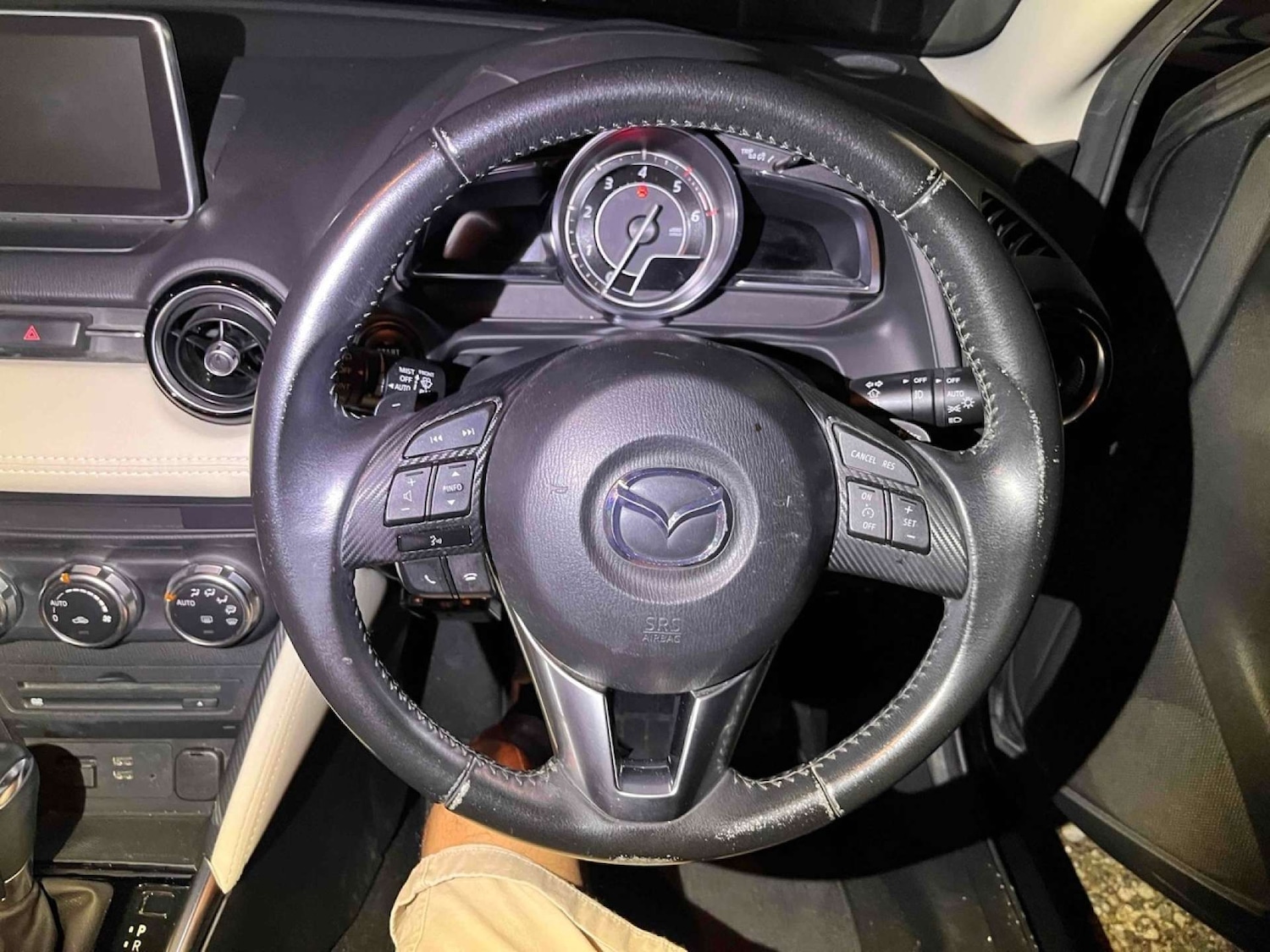 Used Mazda Mazda2 2014 for sale - 76969186: Photo 18