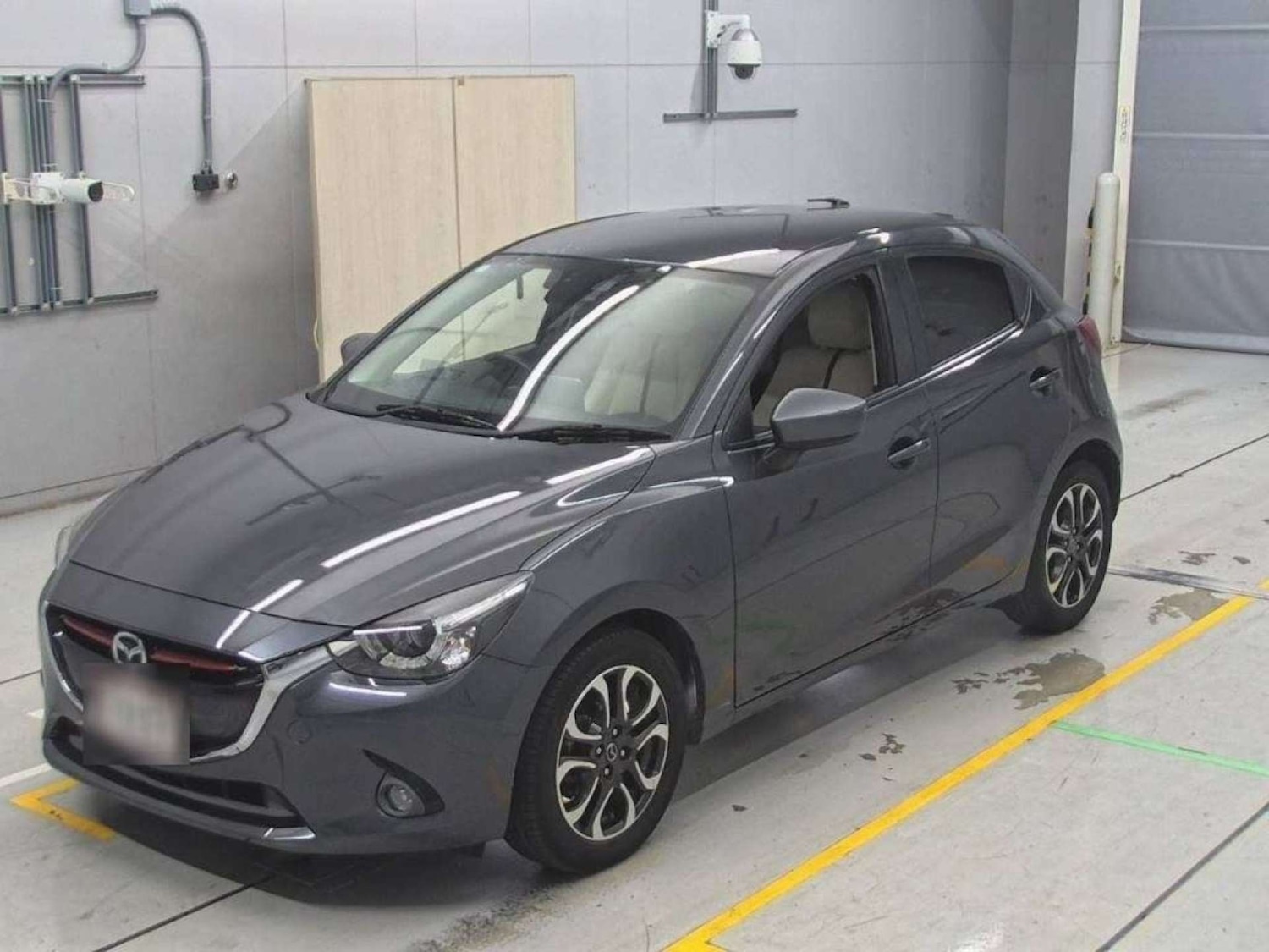 Used Mazda Mazda2 2014 for sale - 76969186: Photo 3