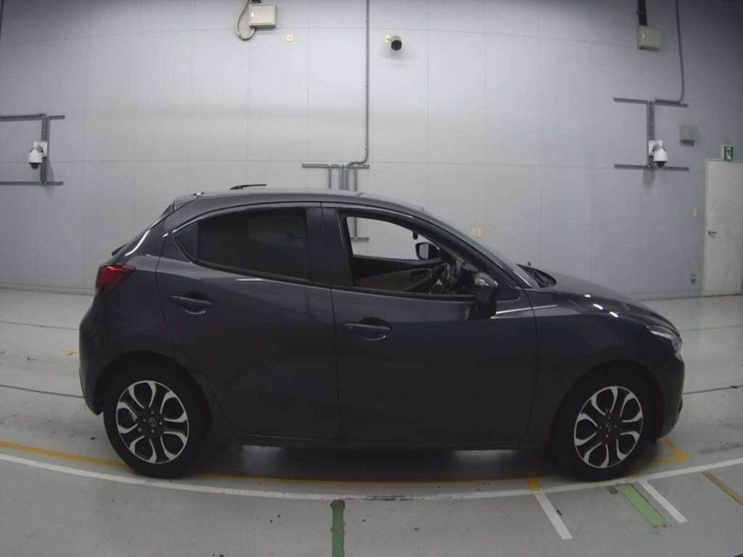 Used Mazda Mazda2 2014 for sale - 76969186: Photo 7