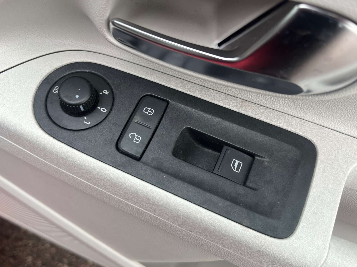 Used Volkswagen up! 2013 for sale - 77762344: Photo 15