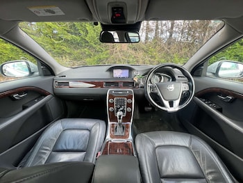 Used Volvo V70 2015 for sale - 78950794: Photo