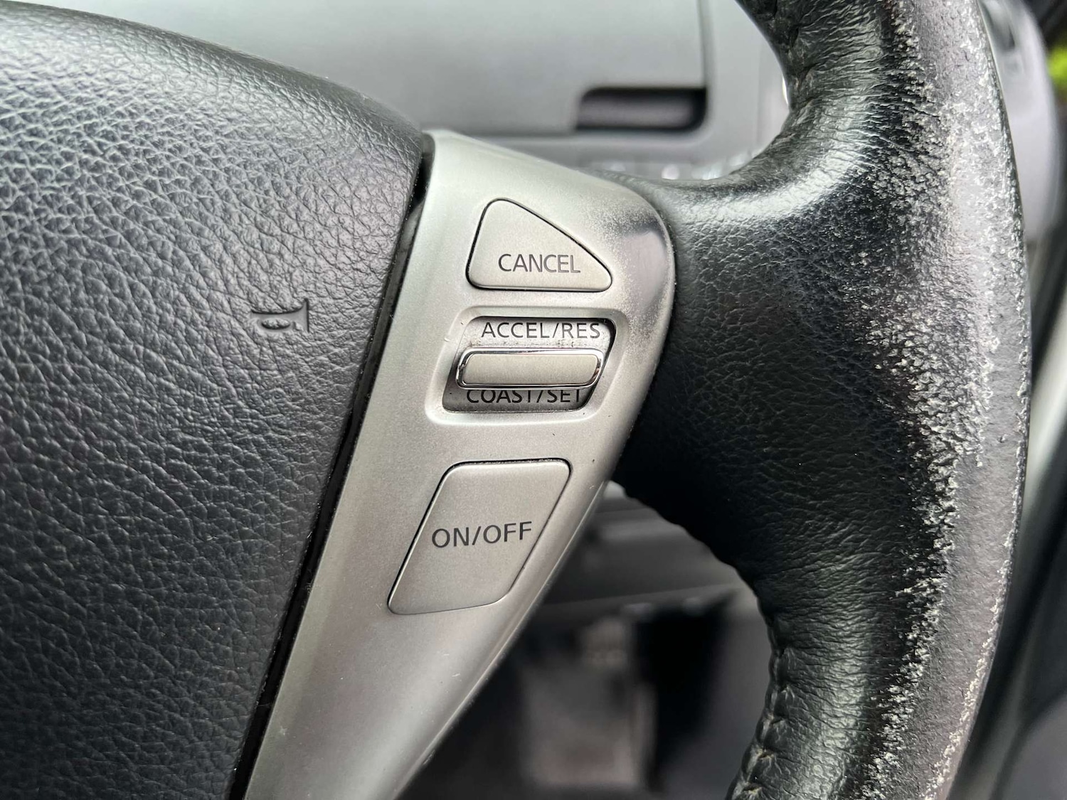 Used Nissan Serena 2012 for sale - 77022366: Photo 25