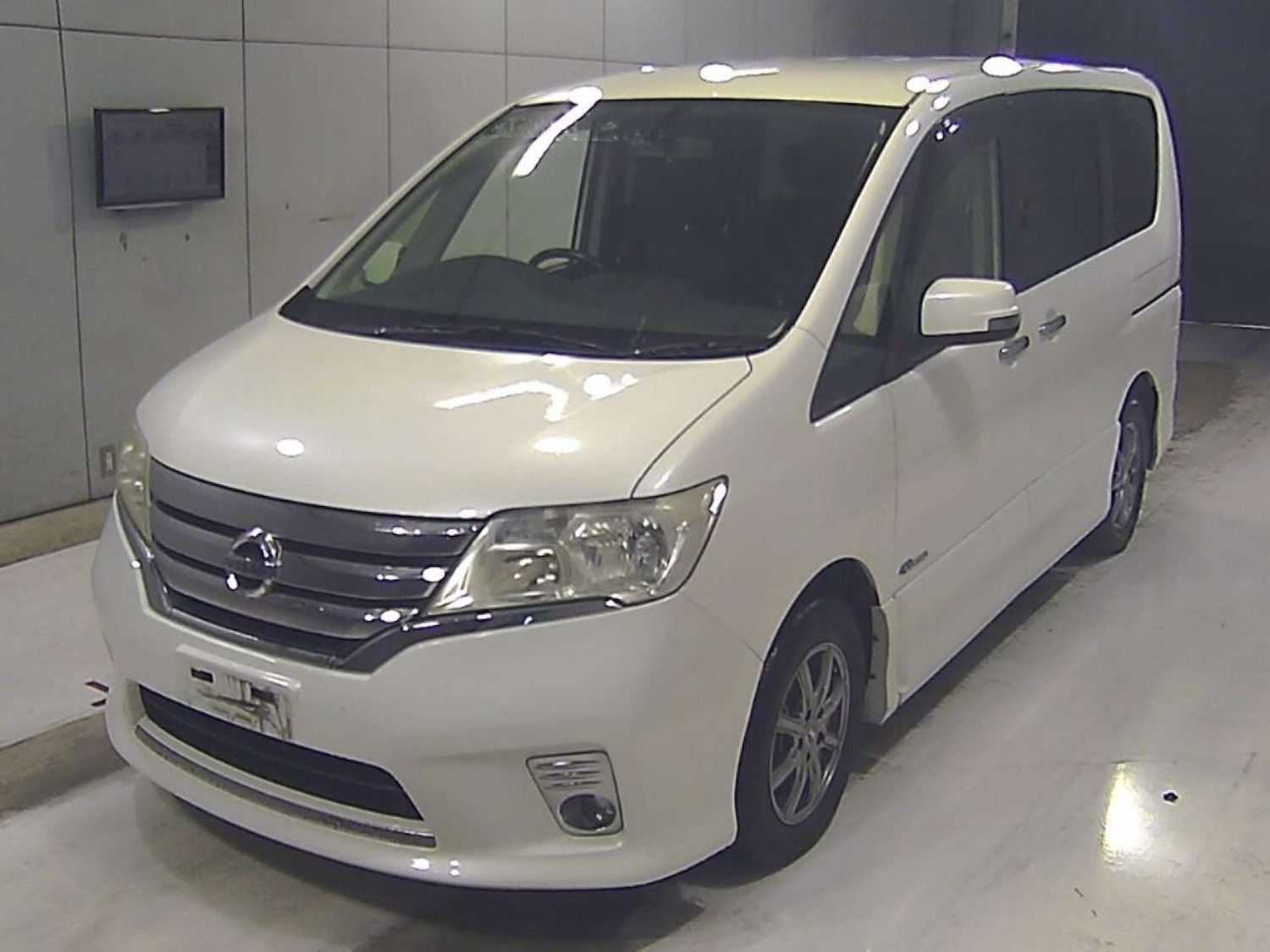 Used Nissan Serena 2012 for sale - 77022366: Photo 4