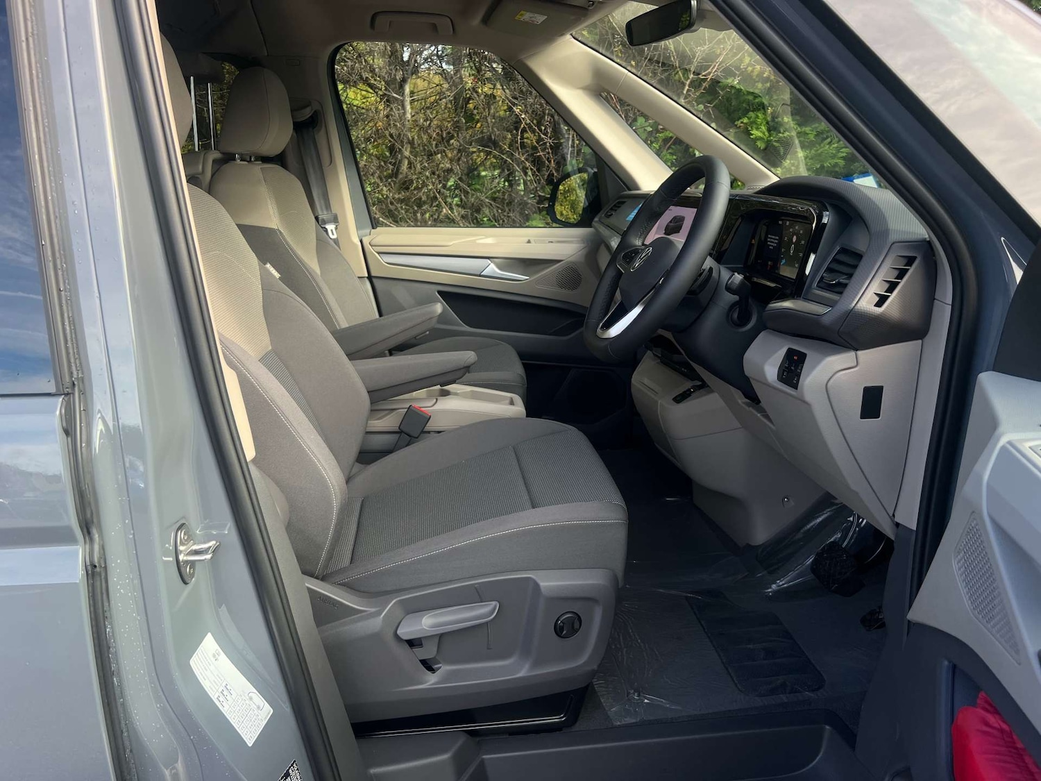 Used Volkswagen Multivan 2025 for sale - 76776854: Photo 17