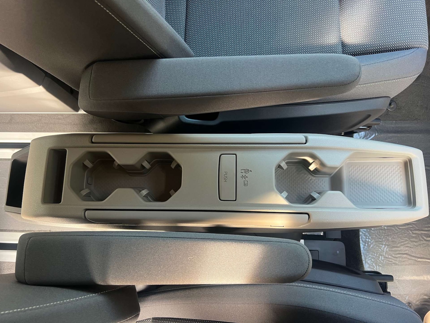 Used Volkswagen Multivan 2025 for sale - 76776854: Photo 40