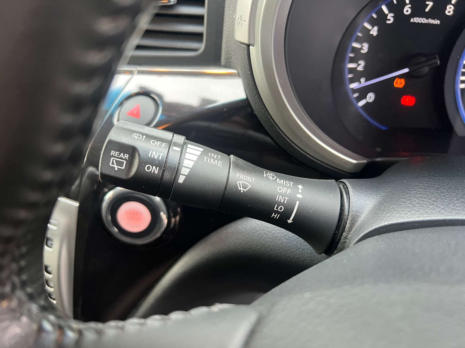 Used Nissan Elgrand 2013 for sale - 76961756: Photo 31