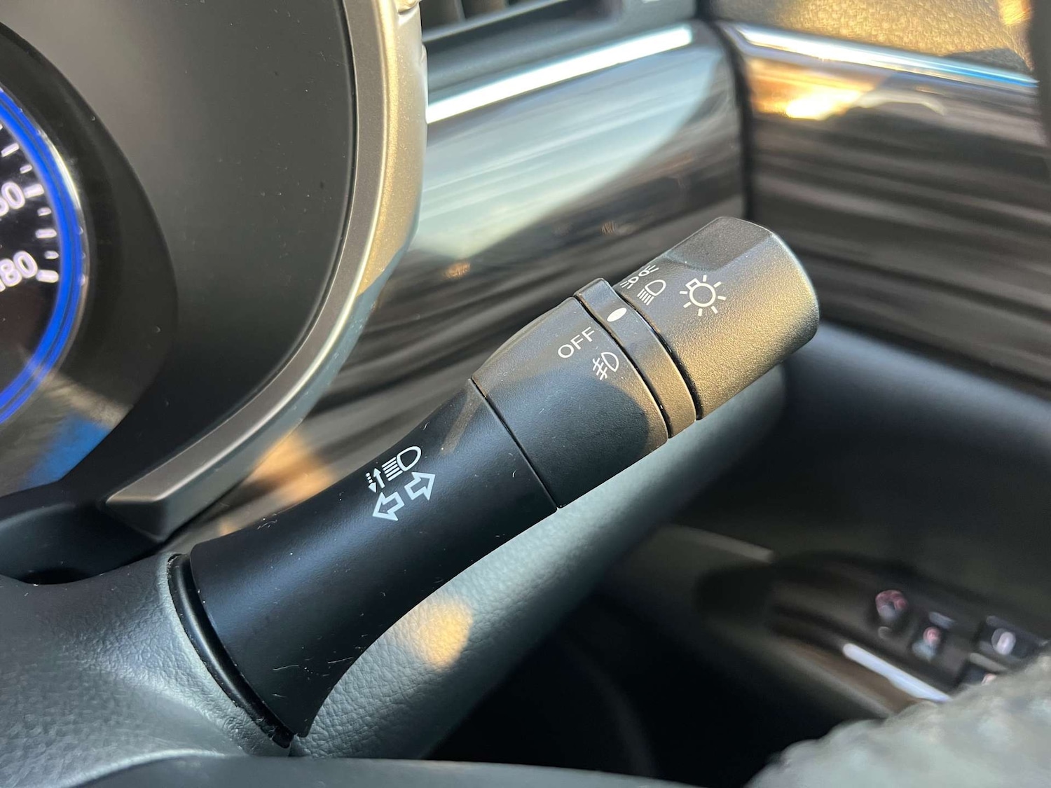 Used Nissan Elgrand 2014 for sale - 76830940: Photo 38