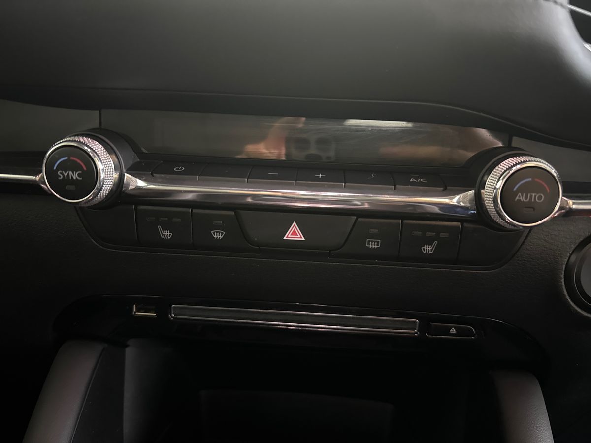 Used Mazda Mazda3 2020 for sale - 76493925: Photo 26