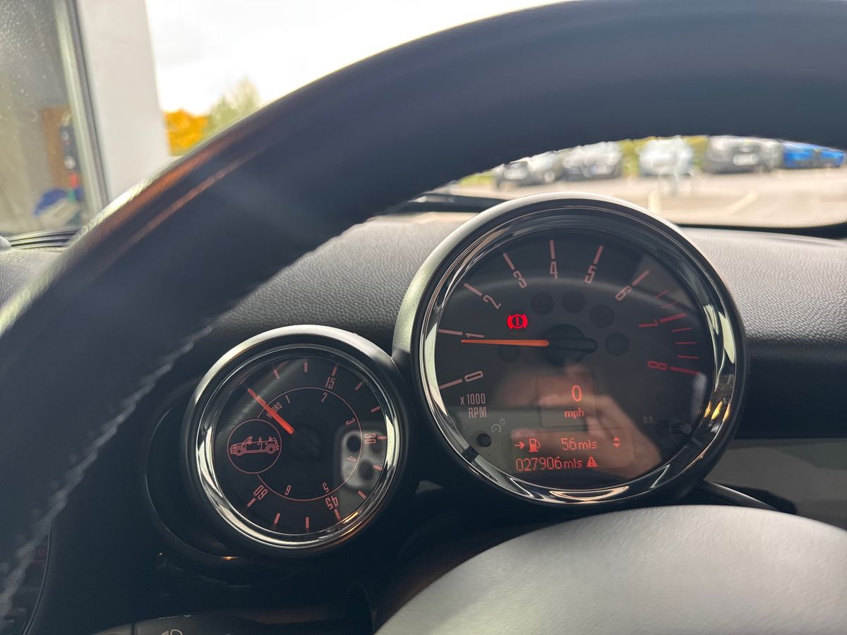 Used MINI Convertible 2015 for sale - 76344171: Photo 23