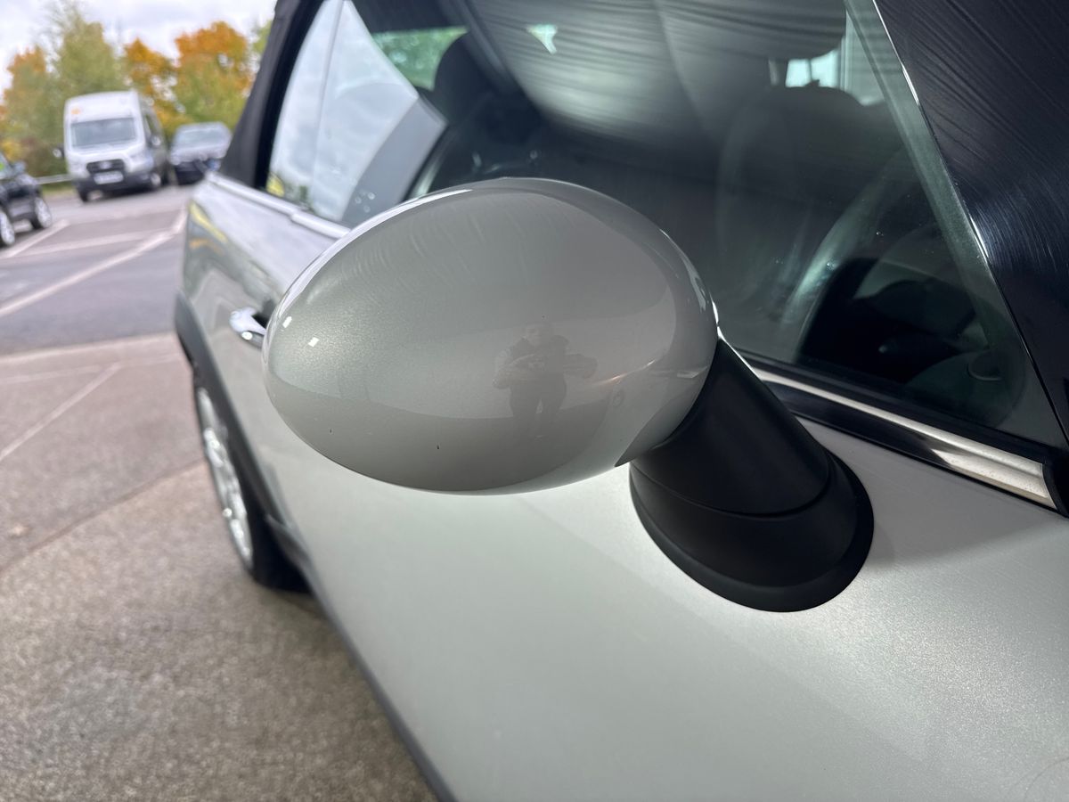 Used MINI Convertible 2015 for sale - 76344171: Photo 29