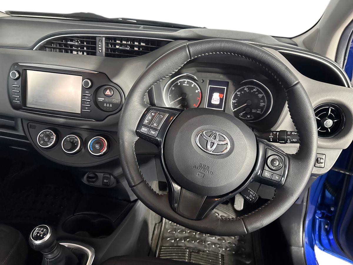 Used Toyota Yaris 2019 for sale - 76745366: Photo 21