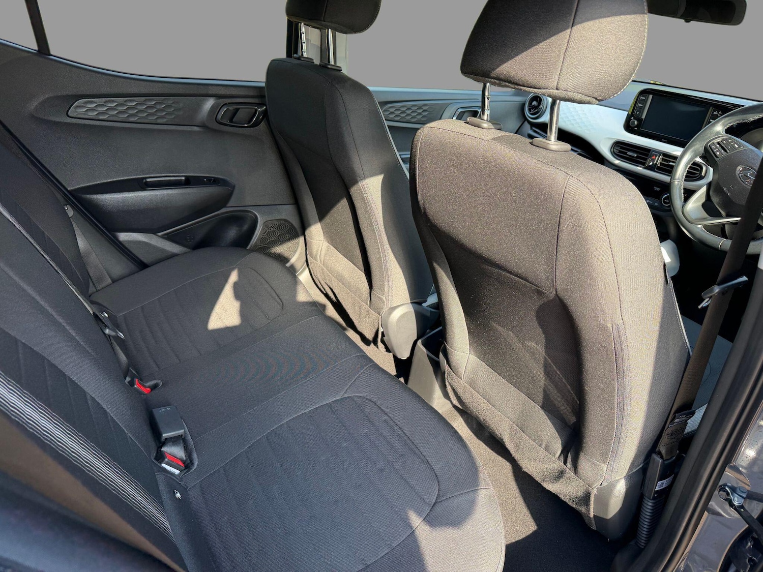 Used Hyundai i10 2022 for sale - 77193150: Photo 15