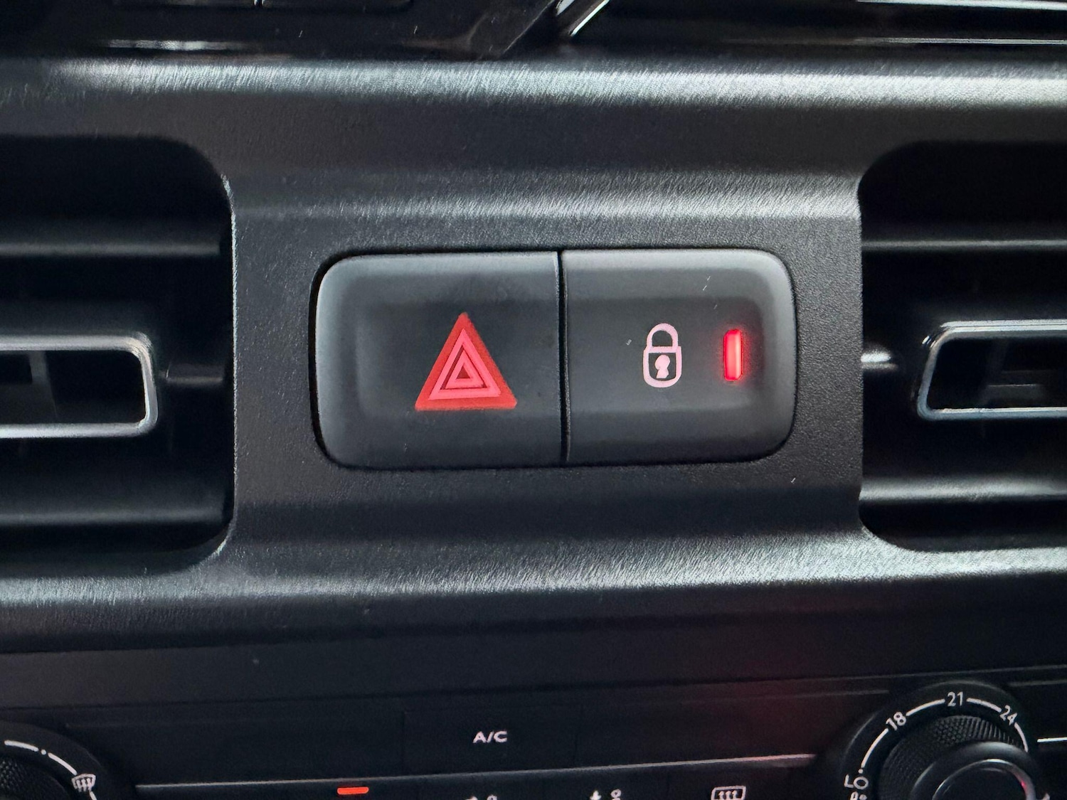 Used Vauxhall Combo Life 2025 for sale - 77193146: Photo 36